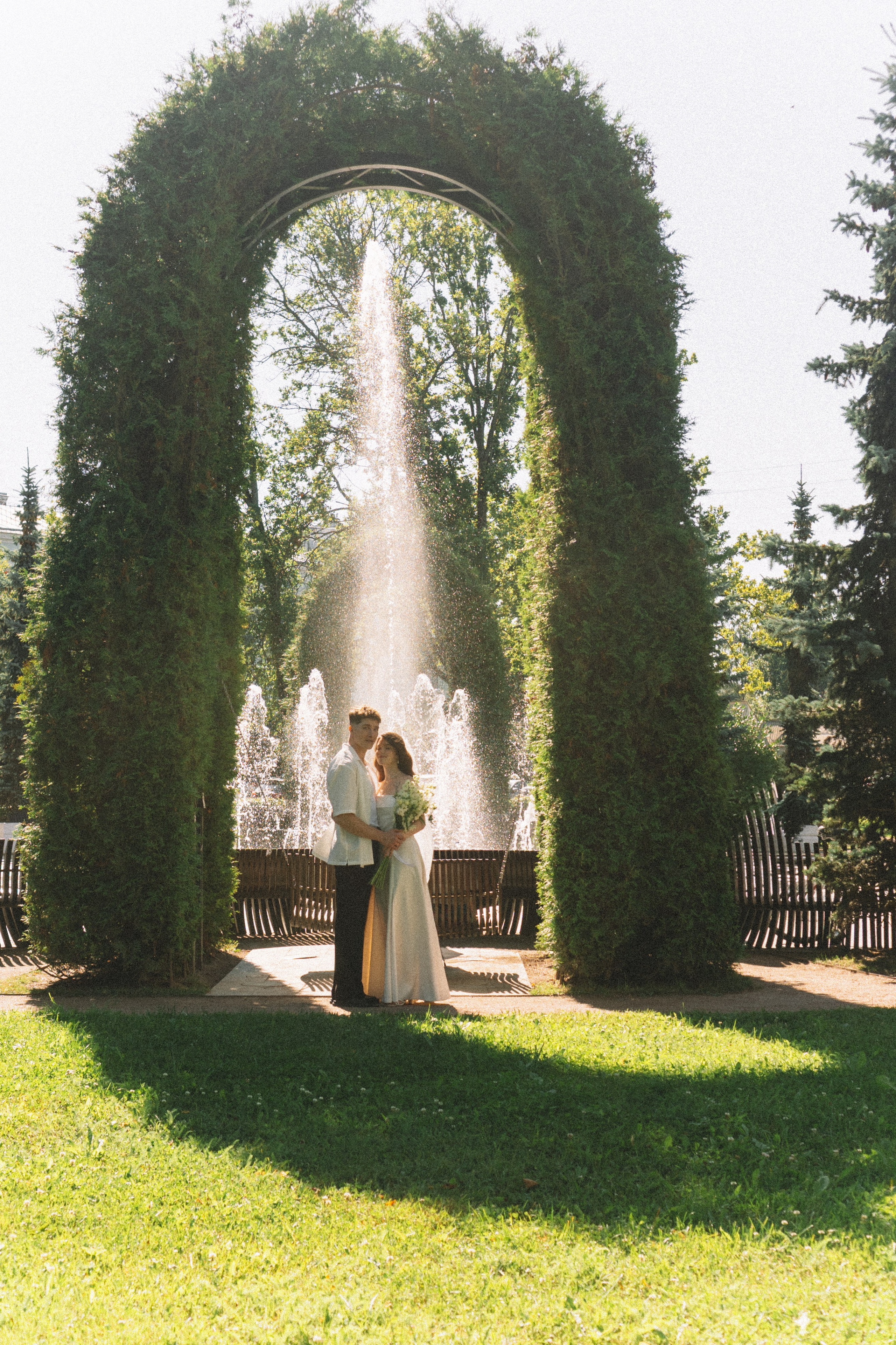 СВАДЕБНАЯ СЬЕМКА В ПЕТЕРГОФЕ И СЬЕМКА РЕПОРТАЖА В ЗАГСЕ ПЕТЕРГОФА. Профессиональный фотограф, Санкт-Петербург — Виктория Богомолова