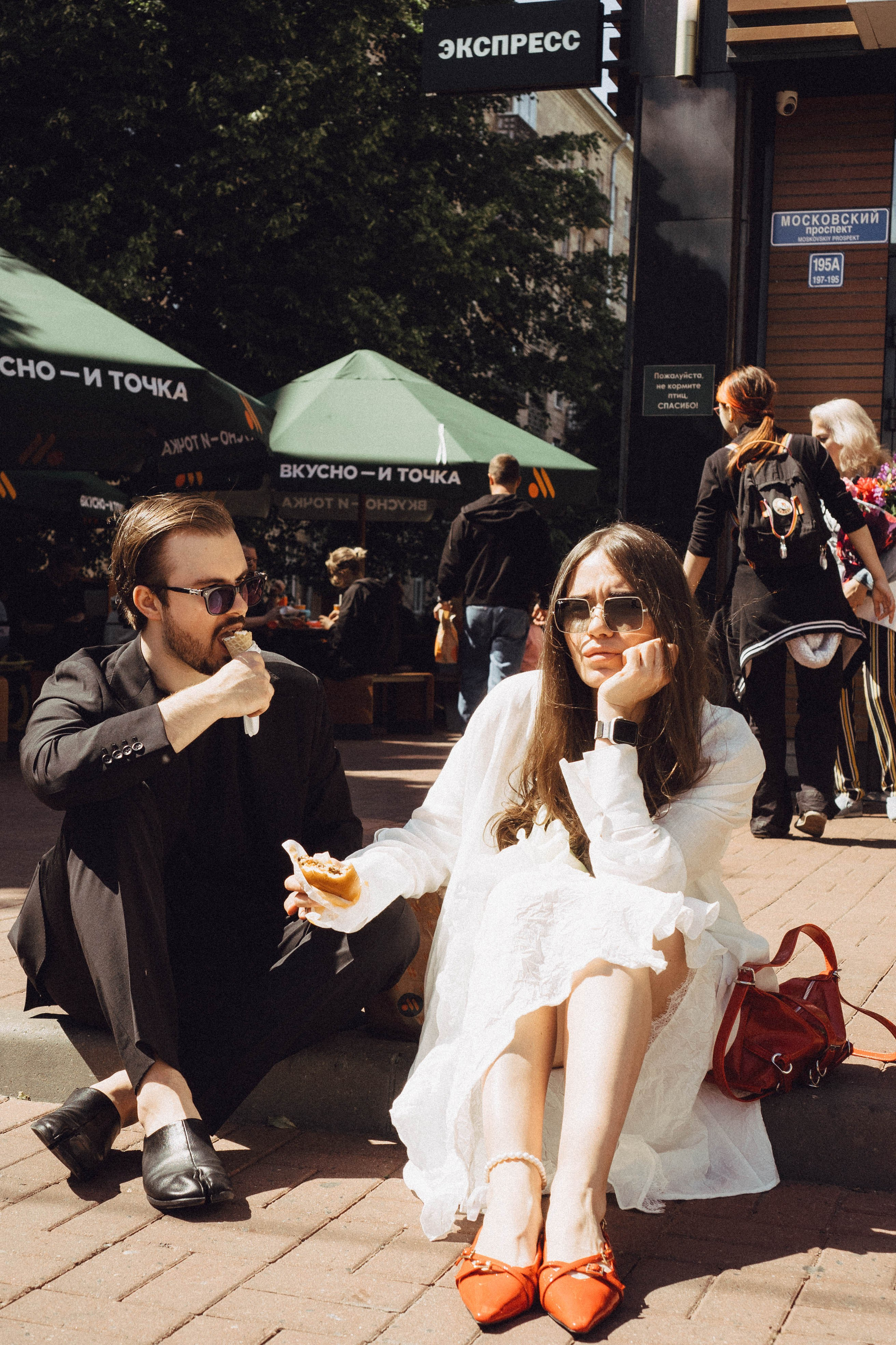 СВАДЕБНАЯ СЬЕМКА В ПАРКЕ ПОБЕДЫ И ПРОГУЛКА ПО МОСКОВСКОМУ ПРОСПЕКТУ. Профессиональный фотограф, Санкт-Петербург — Виктория Богомолова