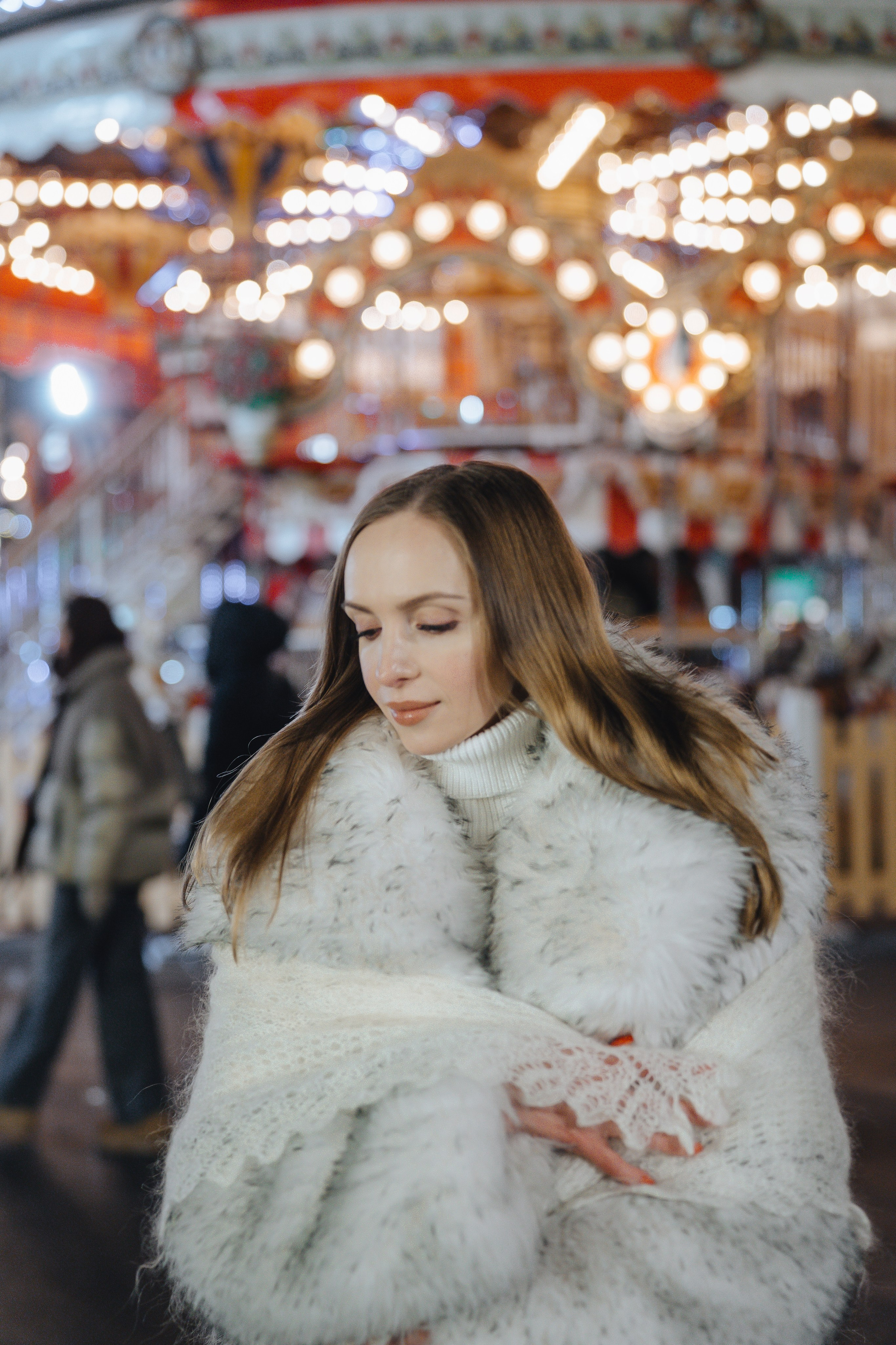 ПРОГУЛКА НА МАНЕЖНОЙ ПЛОЩАДИ ДЛЯ ДЕВУШКИ ПЕРЕД НОВЫМ ГОДОМ (НОВОГОДНЯЯ ФОТОСЕССИИЯ НА МАНЕЖНОЙ ПЛОЩАДИ). Профессиональный фотограф, Санкт-Петербург — Виктория Богомолова