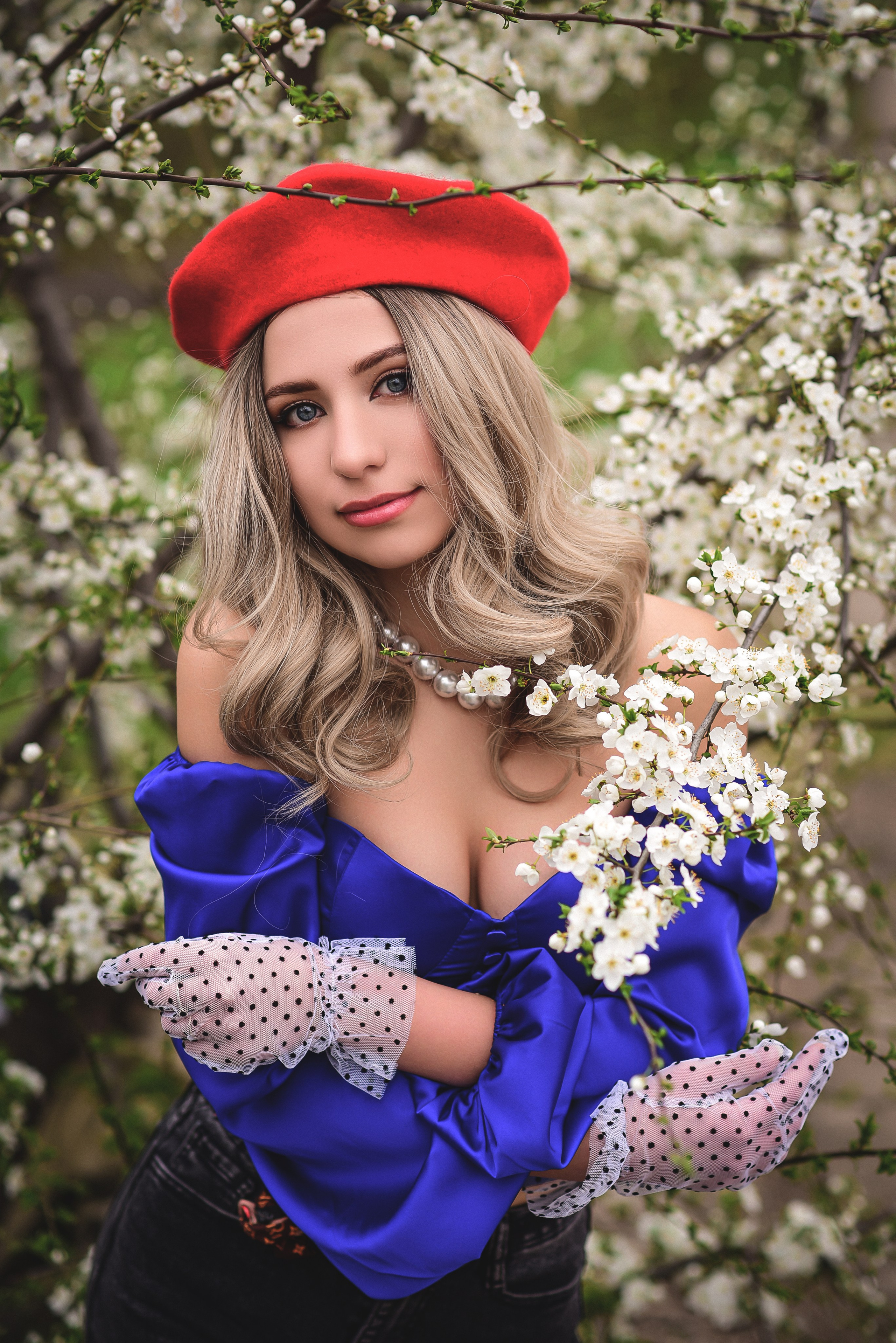 Весна. Съемка в цветении. Семейный и свадебный фотограф в Донецке Донская Анастасия