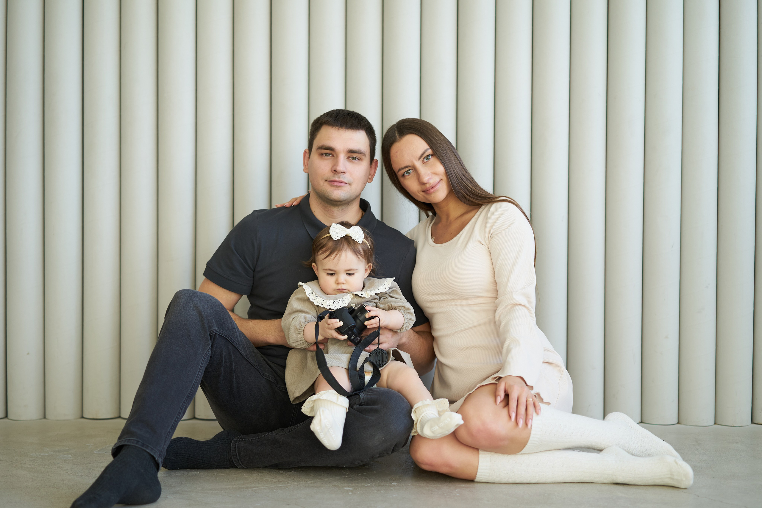 Семейная фотосессия в студии. Фотограф Екатеринбург Кокшарова Александра