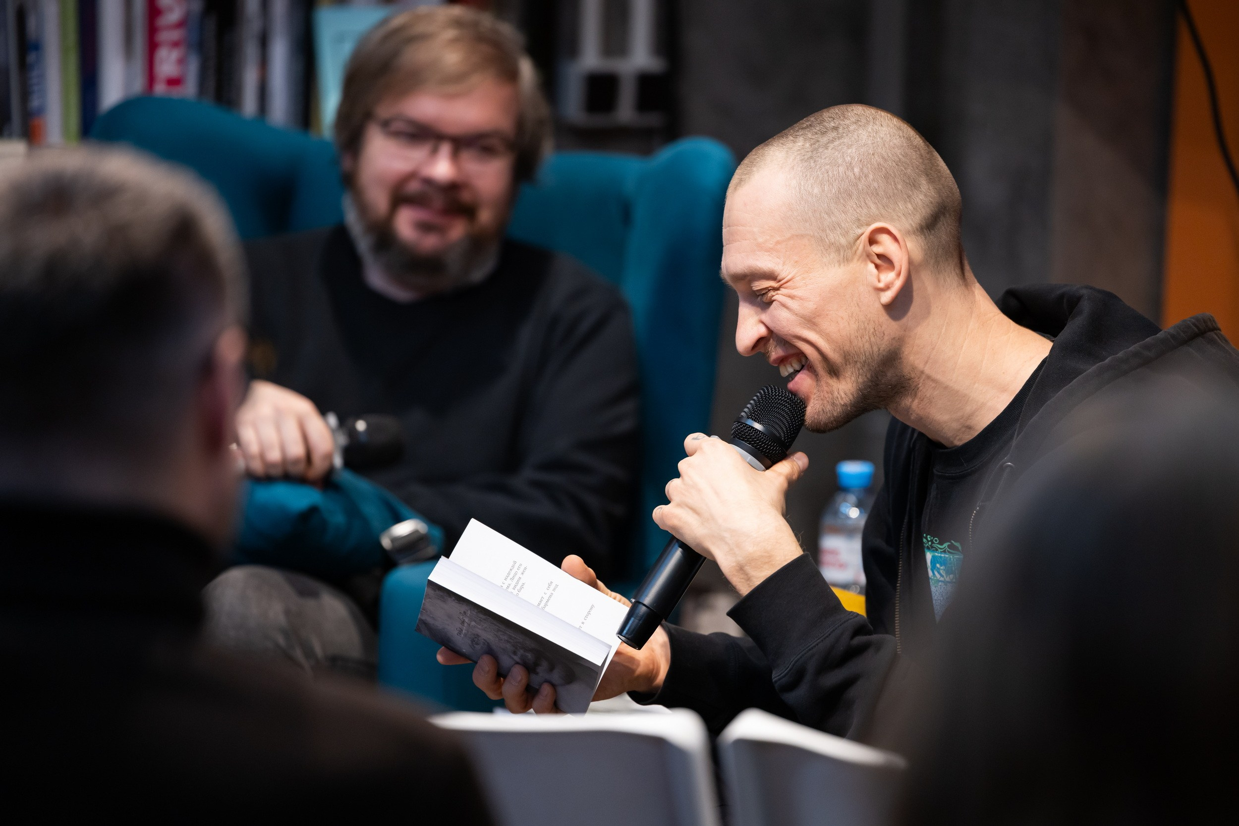 Концерт «Макулатуры» и творческая встреча с писателями в Туле (11-12 марта 2026). Репортажный фотограф Алексей Пирязев