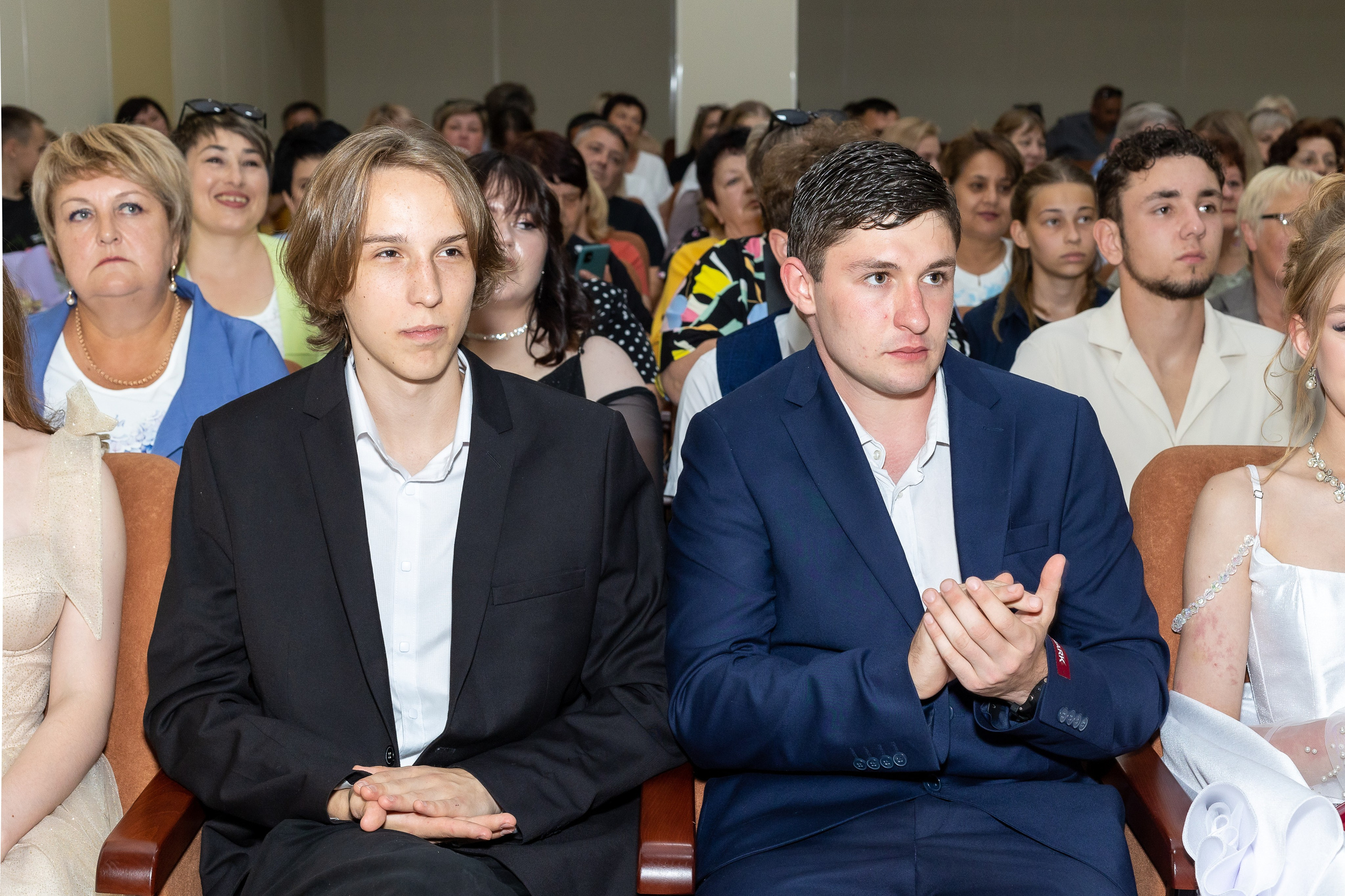 Вручение аттестата 2025. Выпускные альбомы Майкоп, Краснодар Елена Золотарева