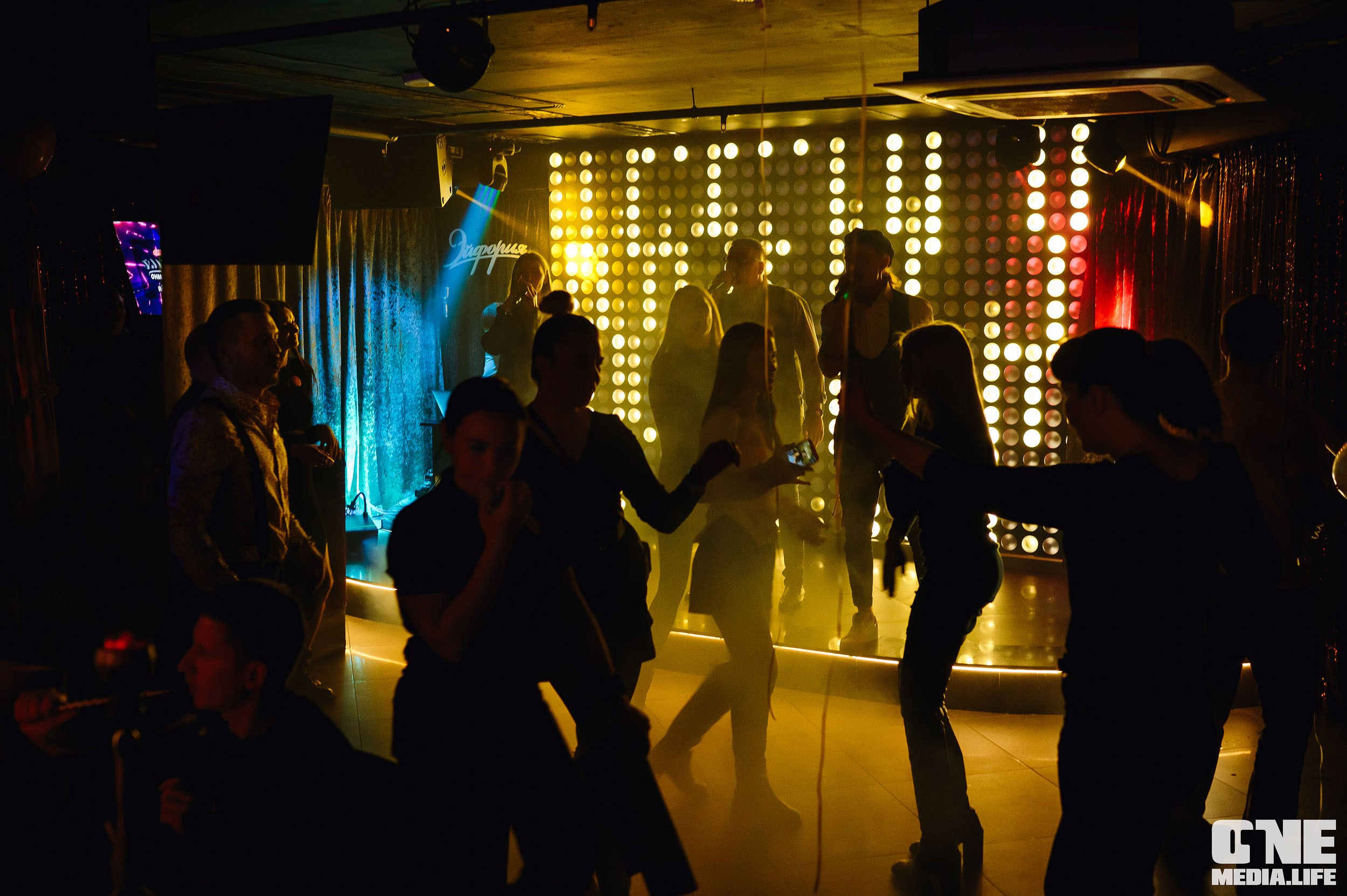 Фоторепортаж из караоке-клуба Эйфория. One Media Life: фоторепортажи, фотоотчеты с мероприятий и заведений