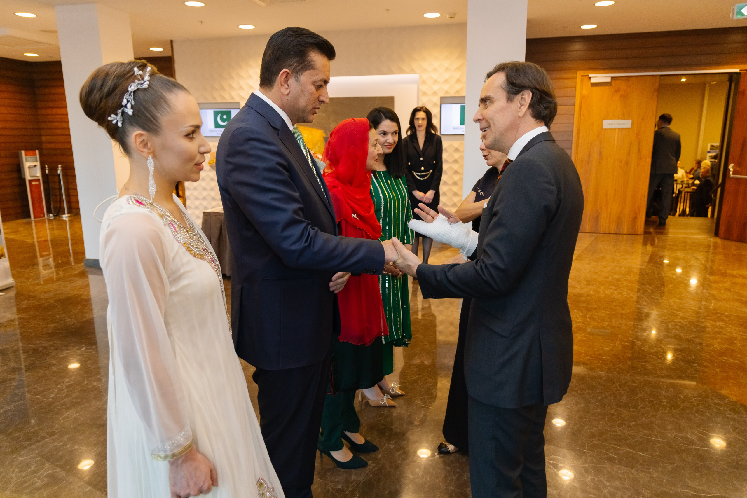 Фотосъемка делегации Пакистана в Беларуси в отеле Марриотт. Свадебный фотограф в Минске/Беларуси Сергей Спиридонов