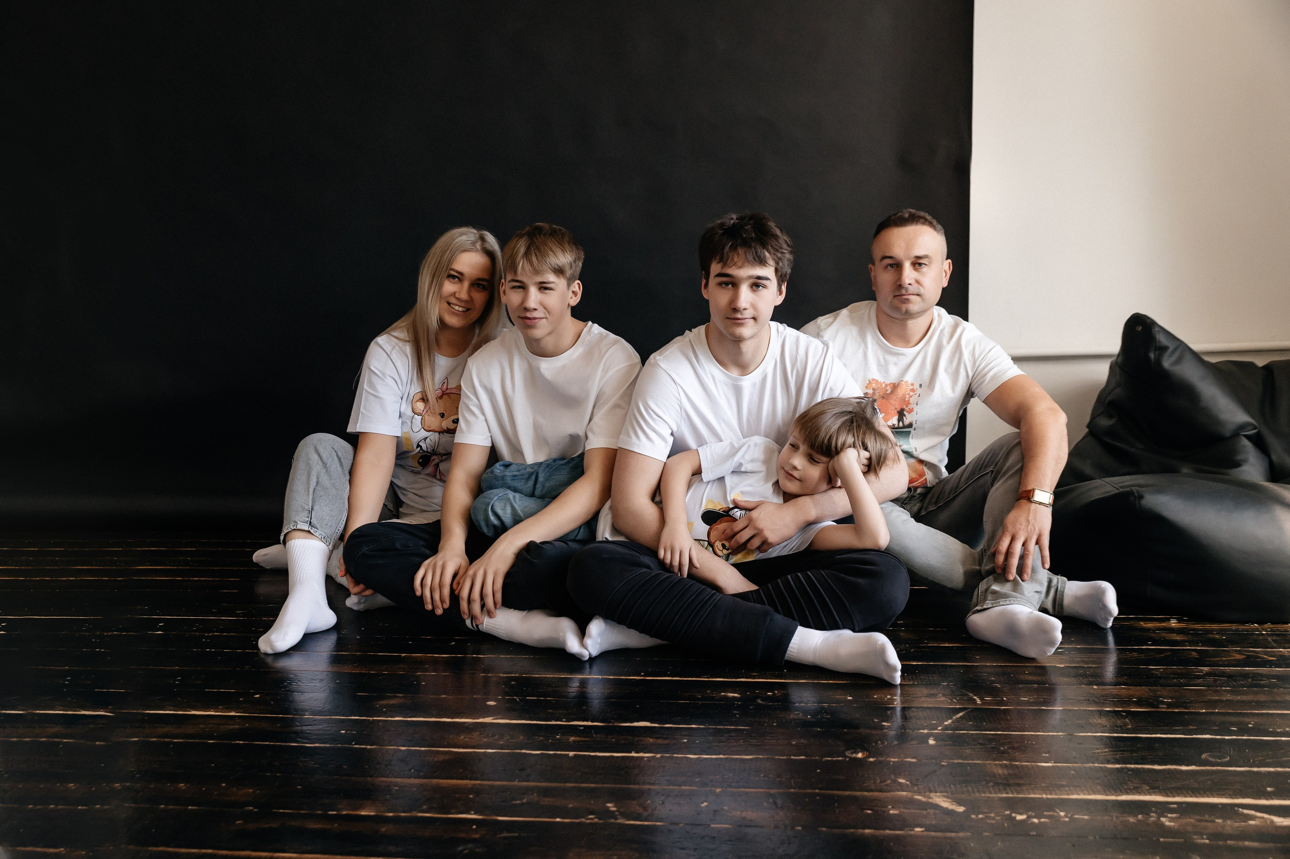 Юлиана, Андрей, Саша, Максим и Миша. Семейный фотограф Минск Усова Ольга