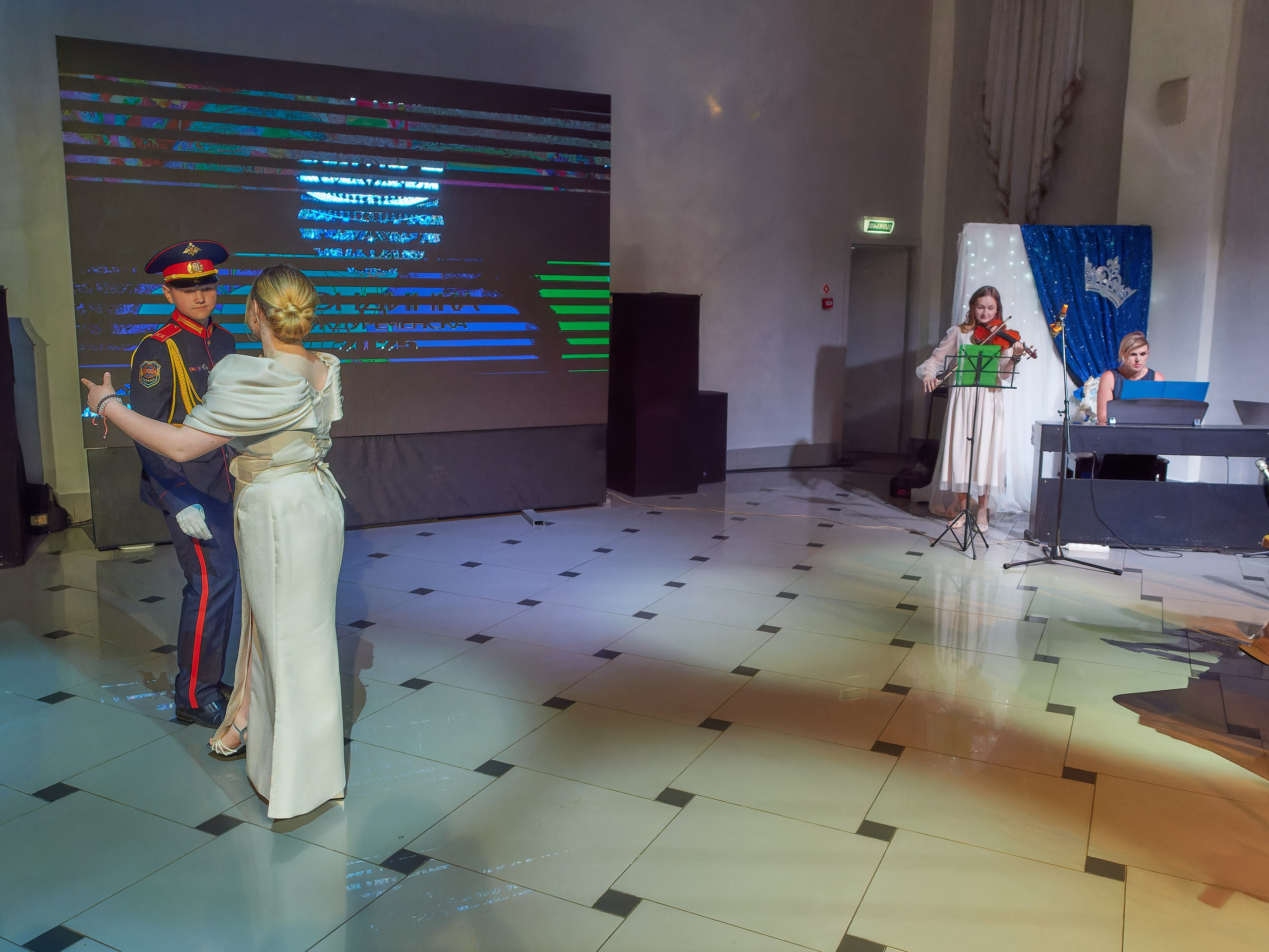 Блондинка Междуреченска. Семейный и детский фотограф в Междуреченск Олег Бамбульский