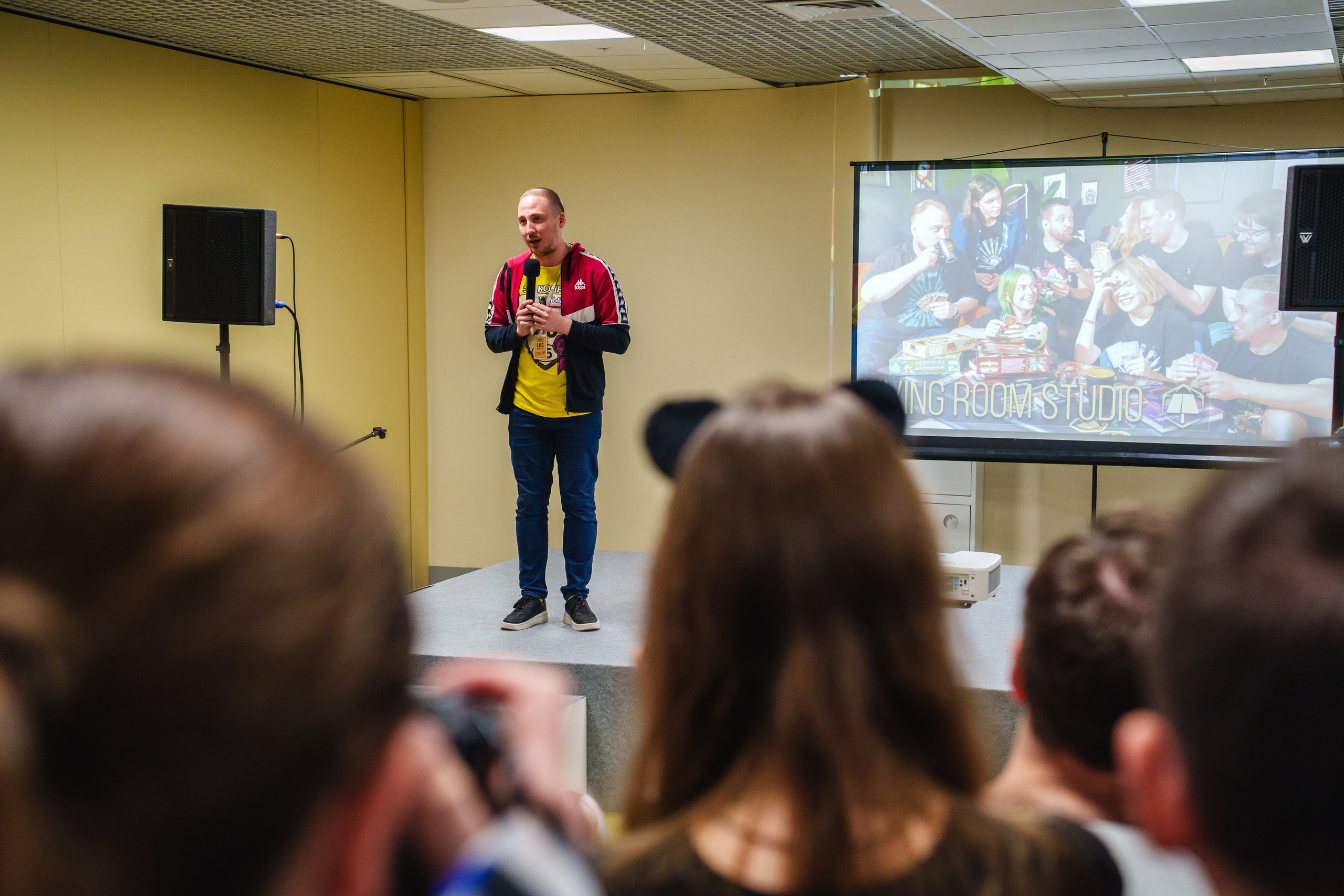 Living room studio. Ролекон 24. Великолепный фотограф Александр Захарченко