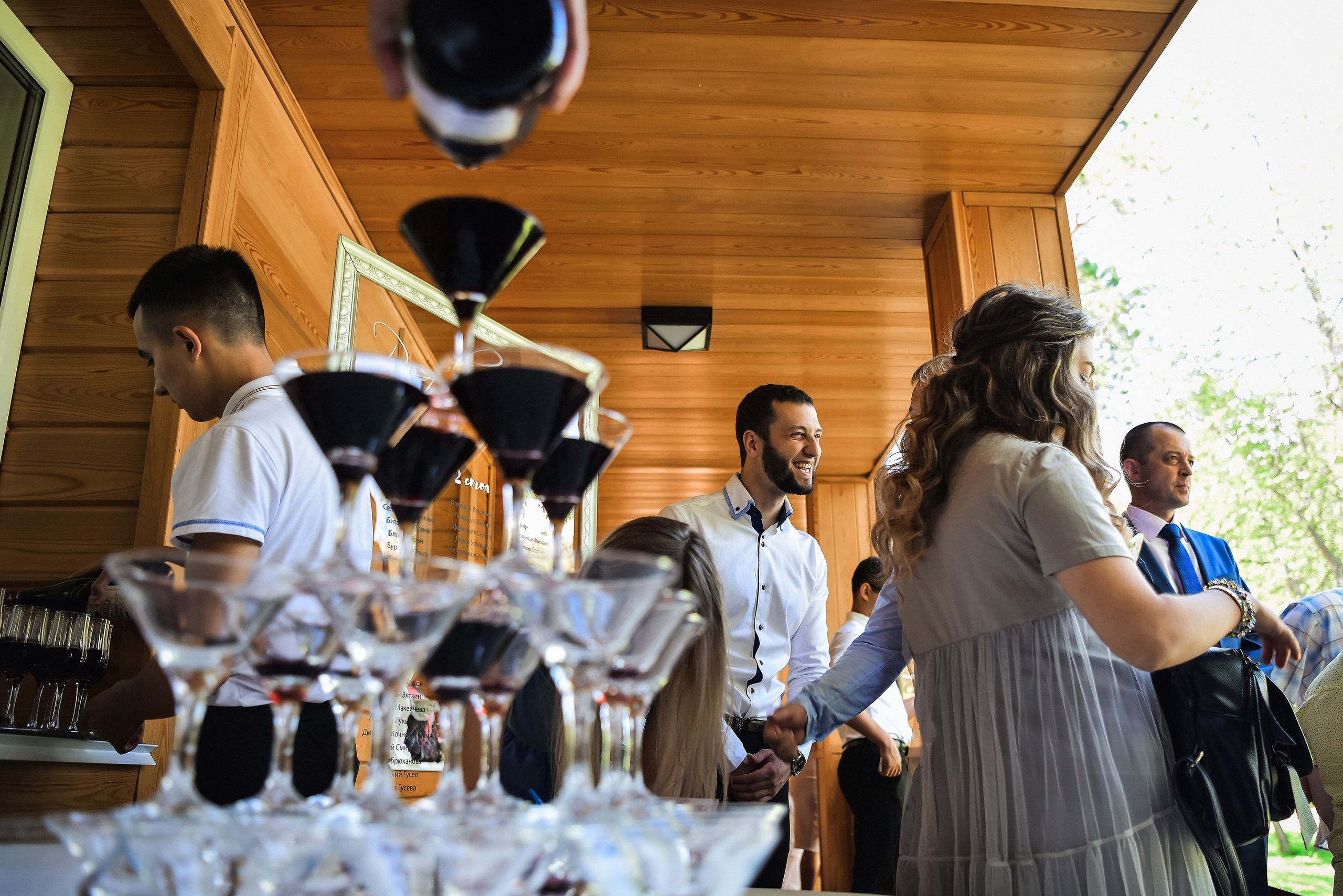 💐 Радик и Яна — душевная загородная свадьба в Villatic | Теплые фото под Красноярском. 📸 Свадебный и семейный фотограф в Красноярске Тихомиров Евгений | 17 лет опыта | 800+ свадеб