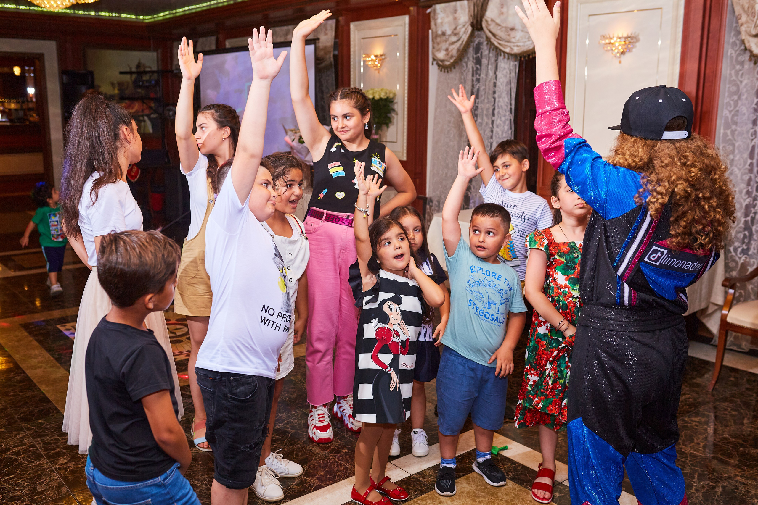 Детский День рождения с салютом, фокусником и тиктокерами, конечно же. Кокорин Евгений Фотограф