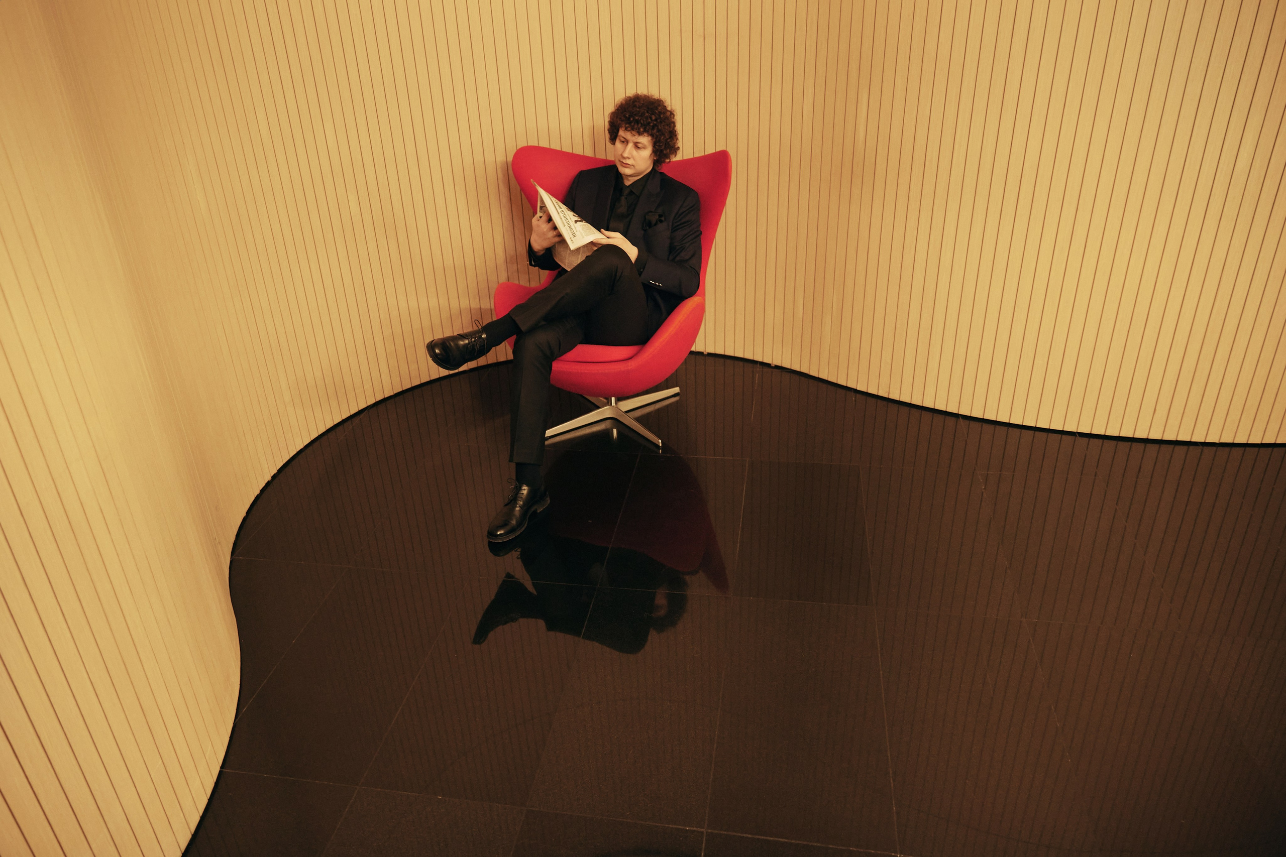 Фотосессия для ведущего Евгения Калашникова: создание стильного визуального контента для личного бренда. Дмитрий Мазуркевич: Профессиональный Репортажный Фотограф