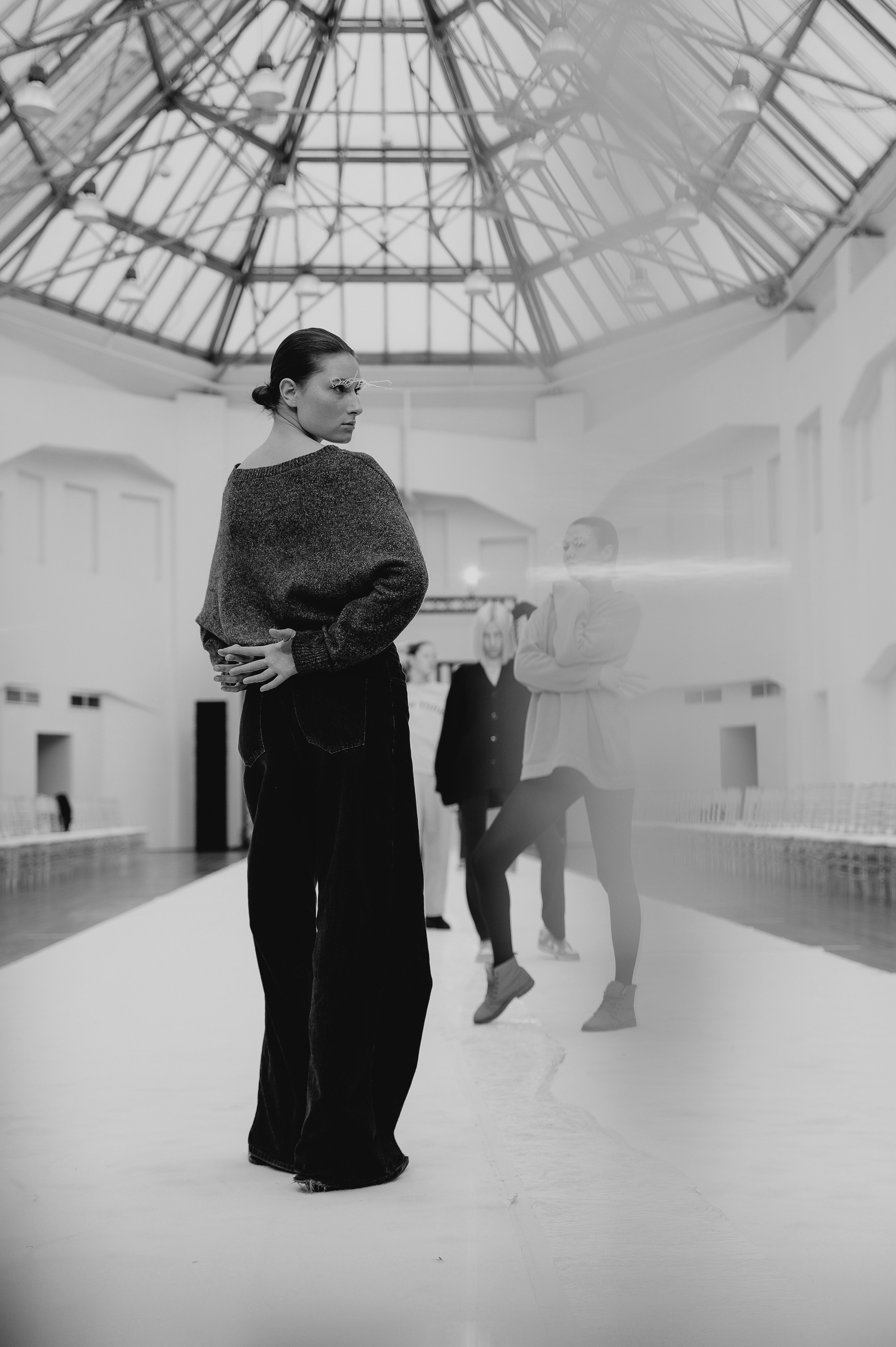 Бекстейдж показа «Новые Имена» собака.ru|ДЛТ. Портретный и репортажный фотограф в Санкт-Петербурге