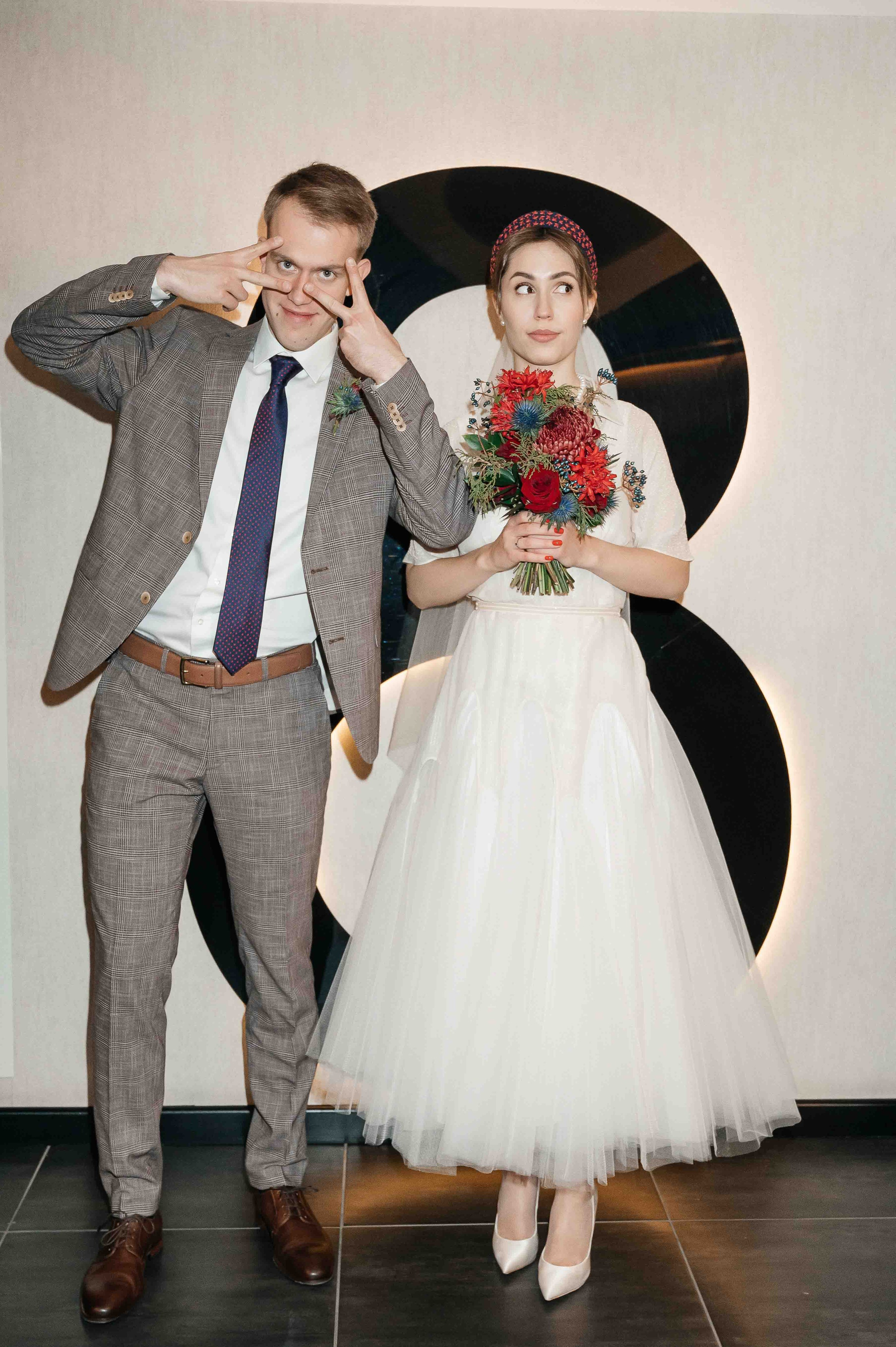 Утро невесты в гостинице. Свадебный и семейный фотограф в Котласе Никита Попов