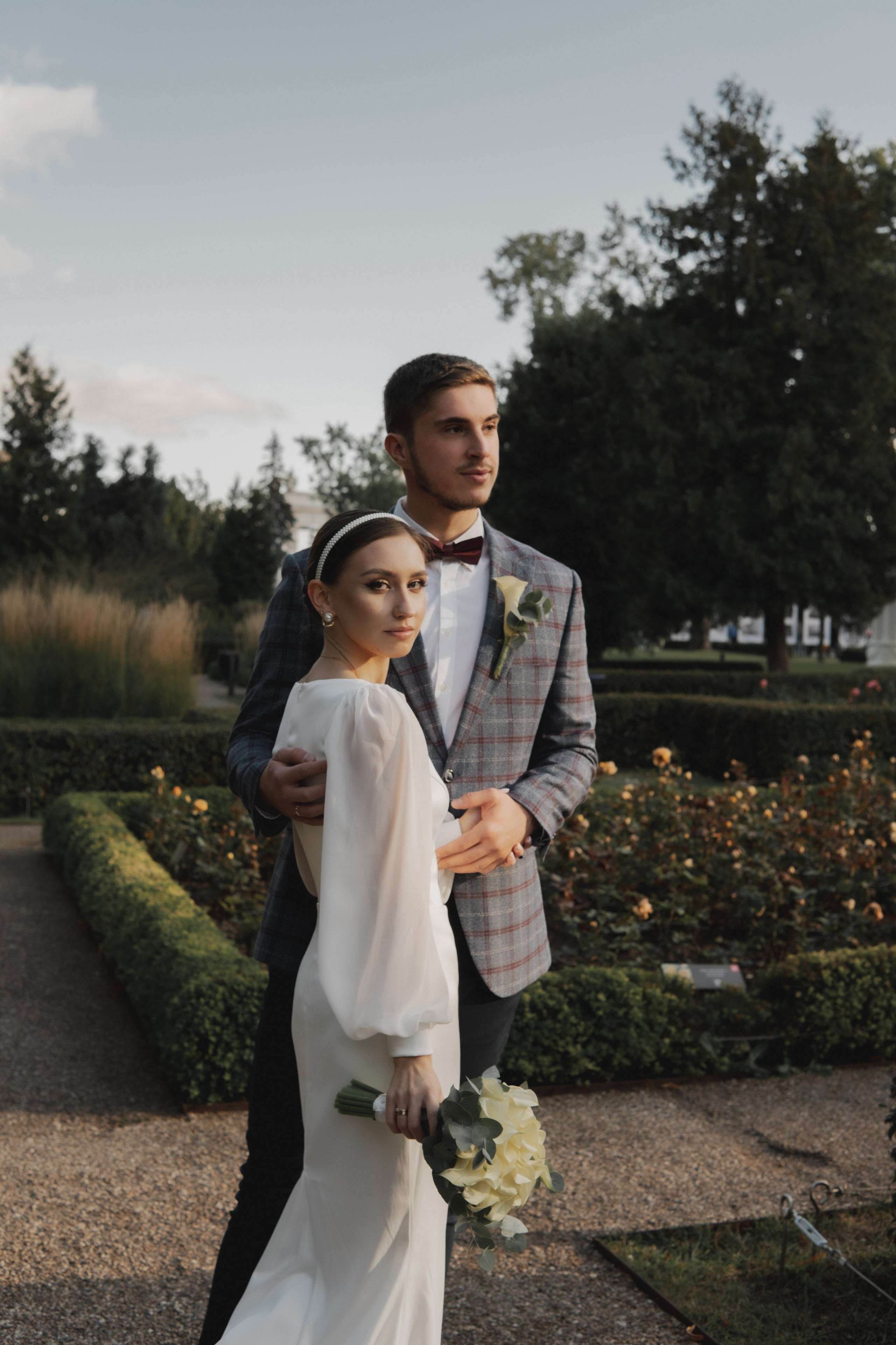 Свадебная прогулка. Мы тонем в лучах нежных объятий. Свадебный и портретный фотограф в Москве, Светлана Янковая