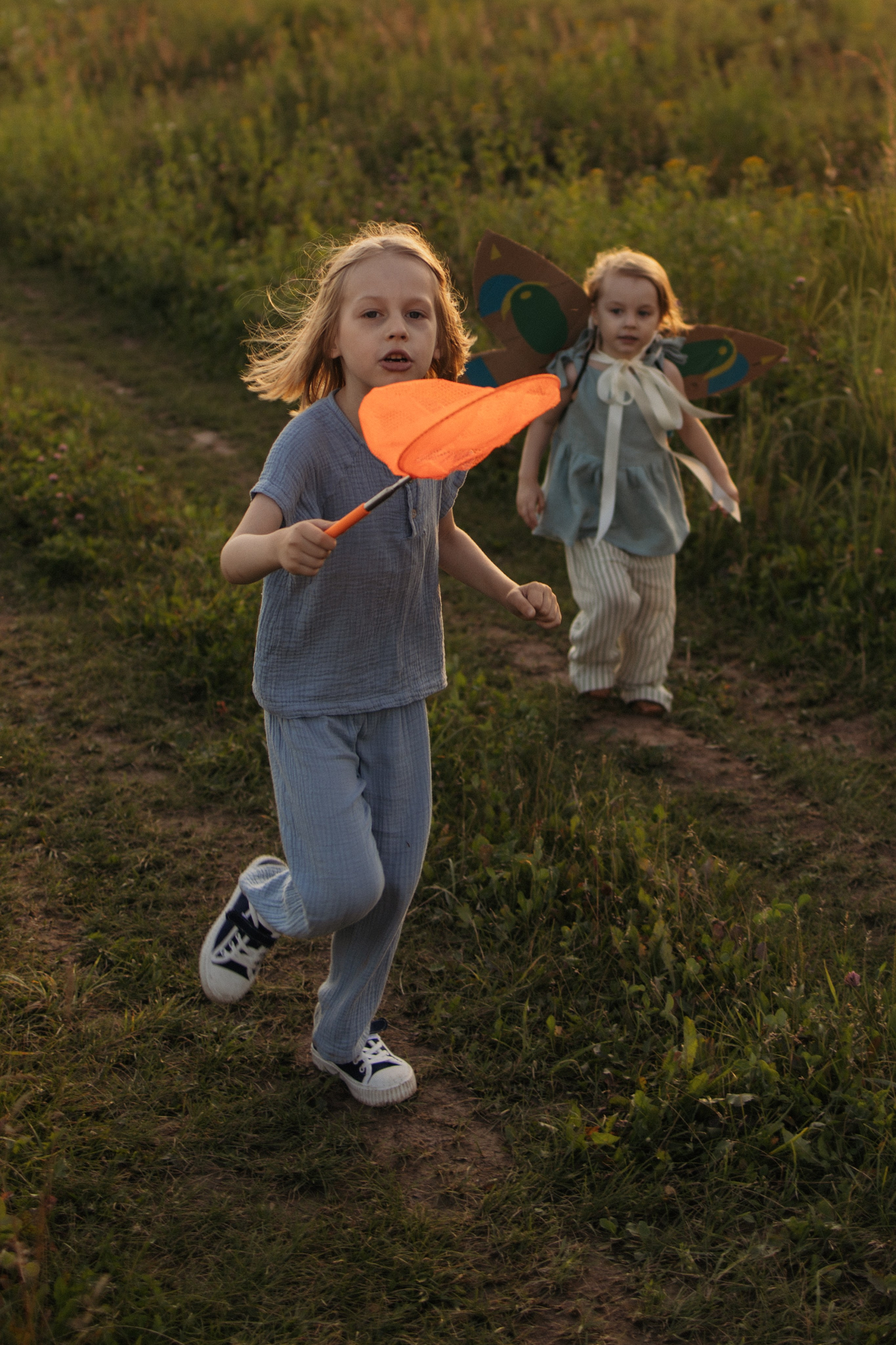 Семейная фотосессия в поле. Семейный фотограф в Москве Марина Петра