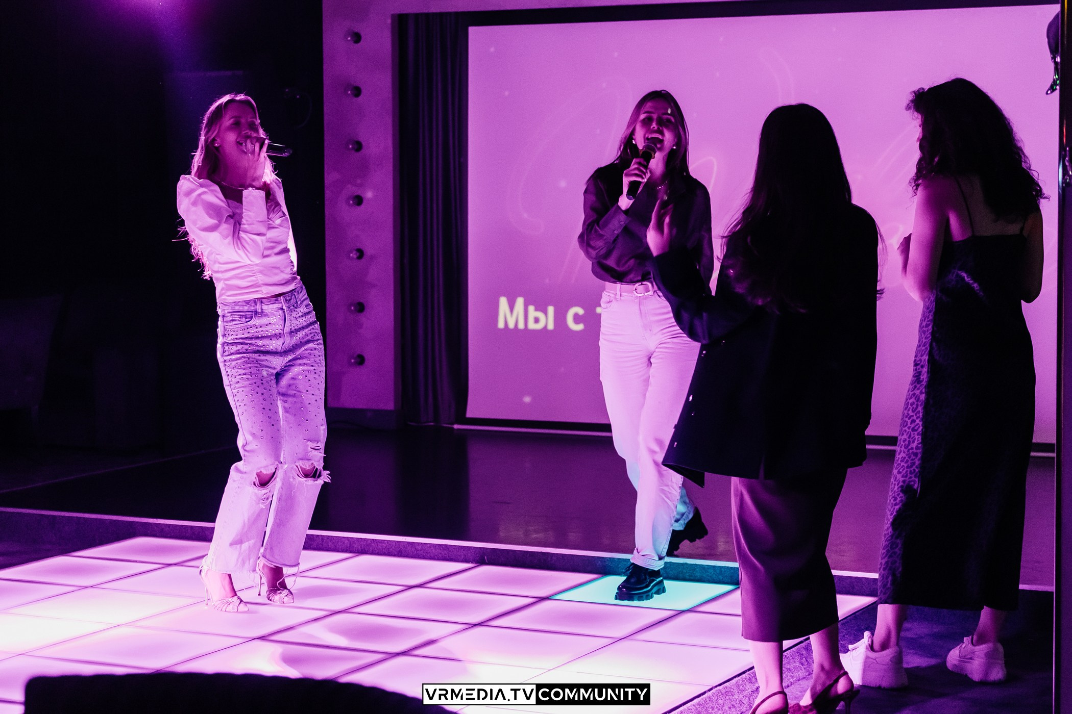 Караоке-бар «Volna»: День Победы!