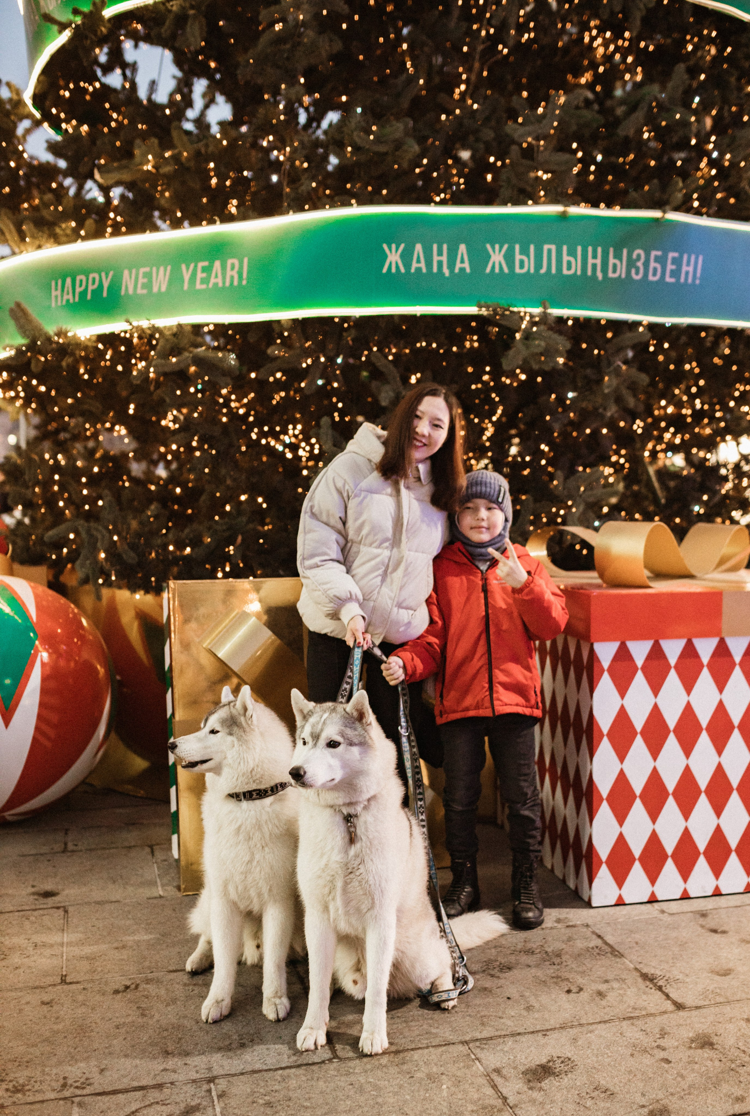 Esentai New Year. Коммерческий фотограф в Алматы Марина Милис. Съёмка для брендов, компаний и проектов