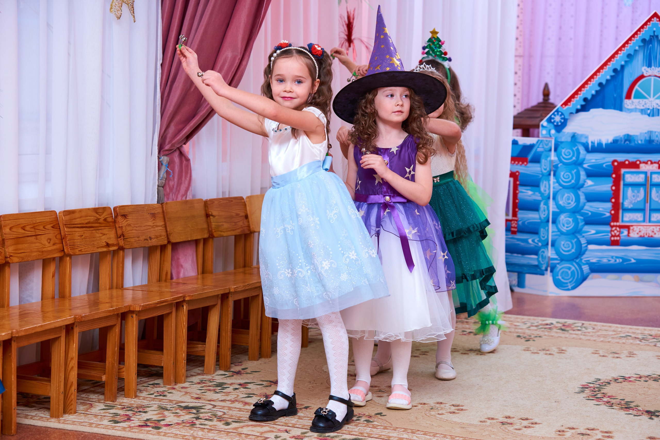 Новогодние утренники. Childrenfoto.ru