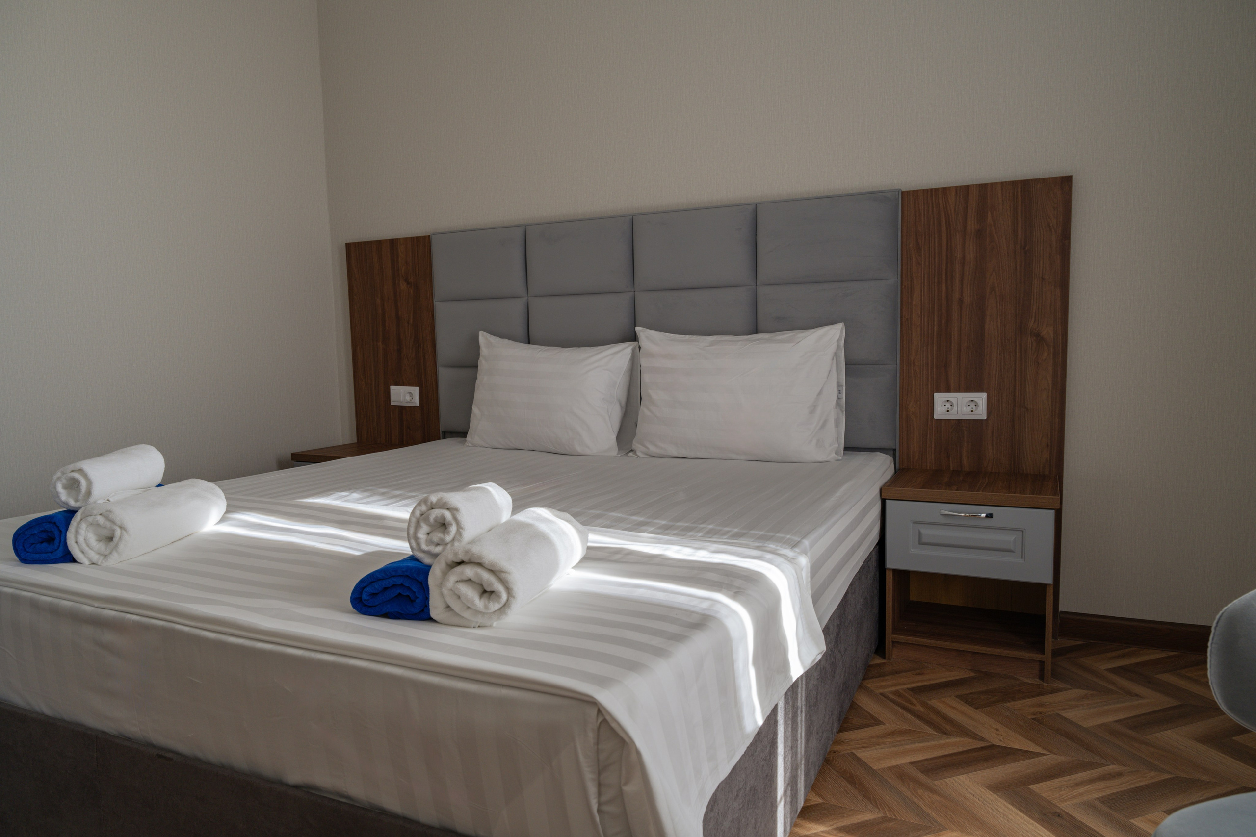 Грейс Бриз. Главная