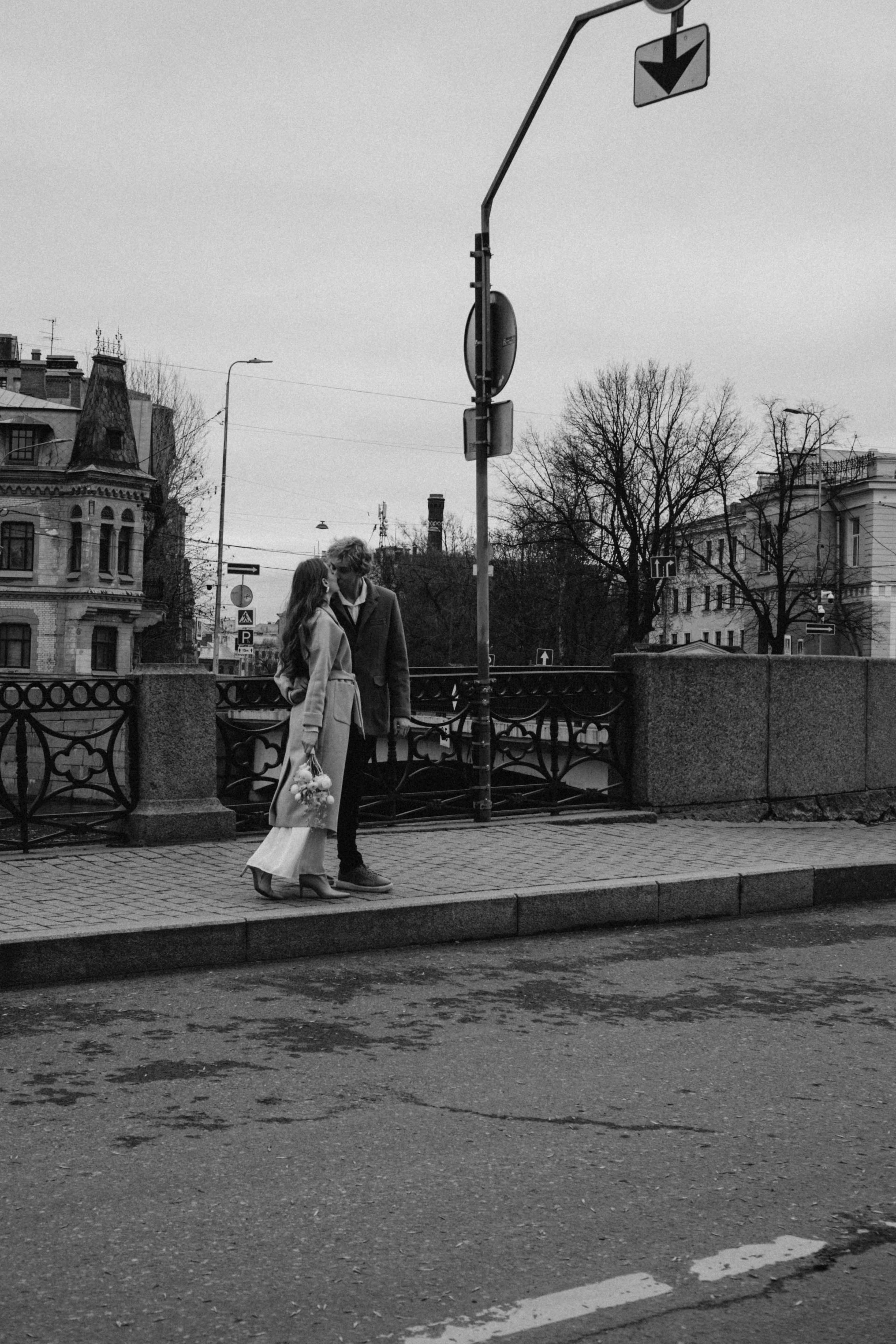 СВАДЕБНАЯ СЬЕМКА В ОТЕЛЕ. СБОРЫ ЖЕНИХА И НЕВЕСТЫ И ТАКЖЕ ТОР И ПОДГОТОВКА К ПРОГУЛКЕ И ПРОГУЛКА ПО ПЕТРОГРАДКЕ. Профессиональный фотограф, Санкт-Петербург — Виктория Богомолова