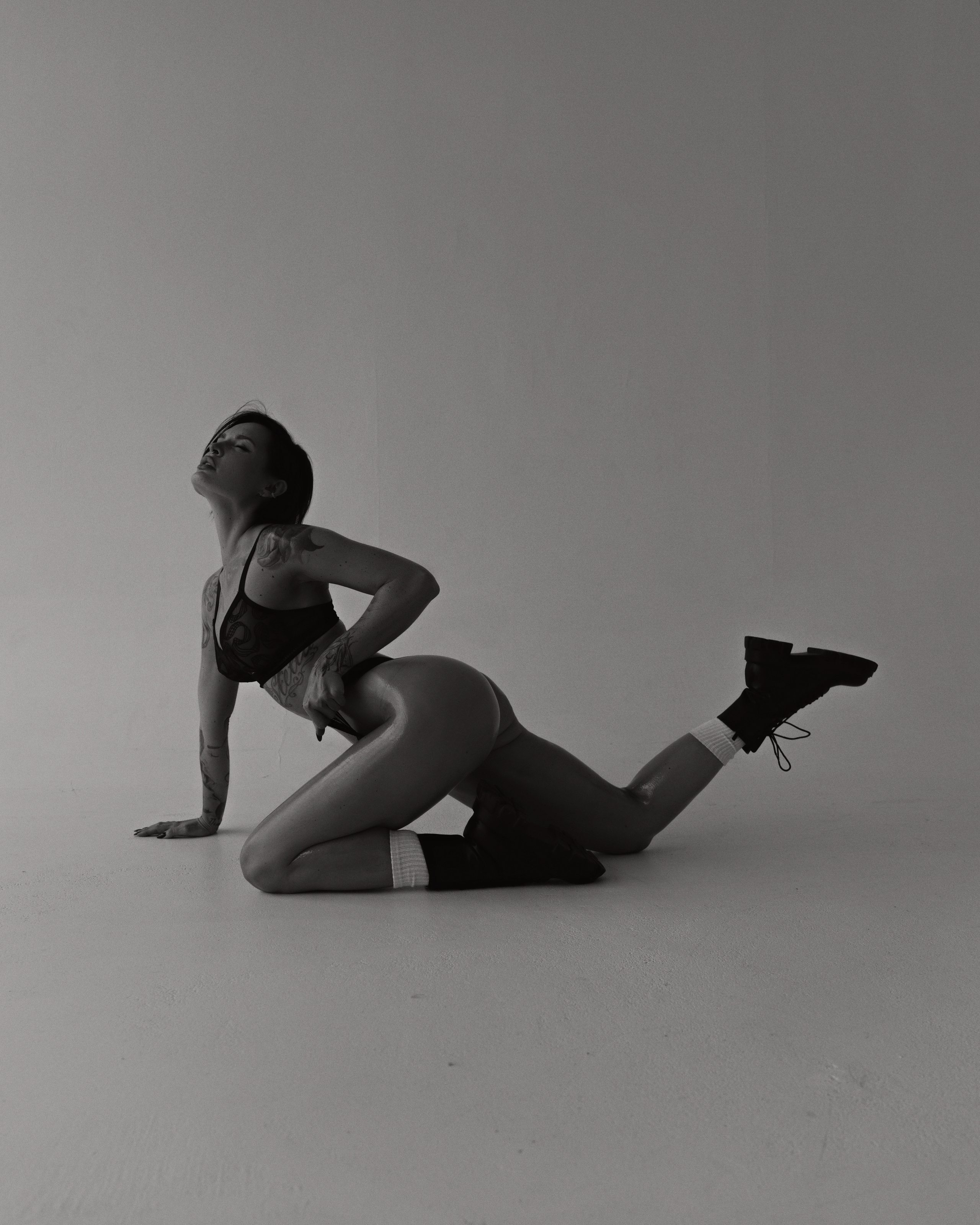 New 18+. Индивидуальные студийные фотосессии Новосибирск