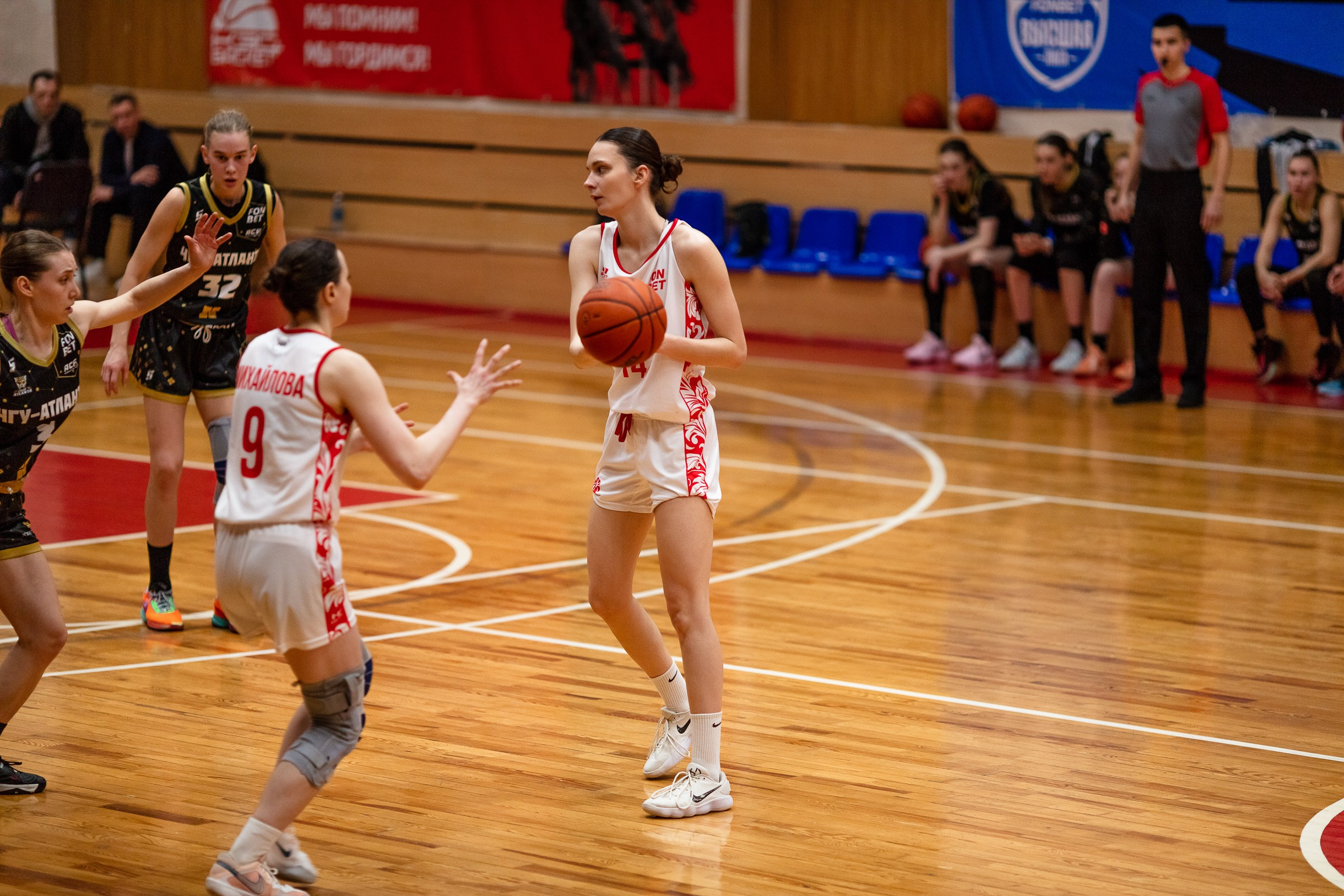 БК Юность — ЧГУ-Атланта / 3 игра. Фотография