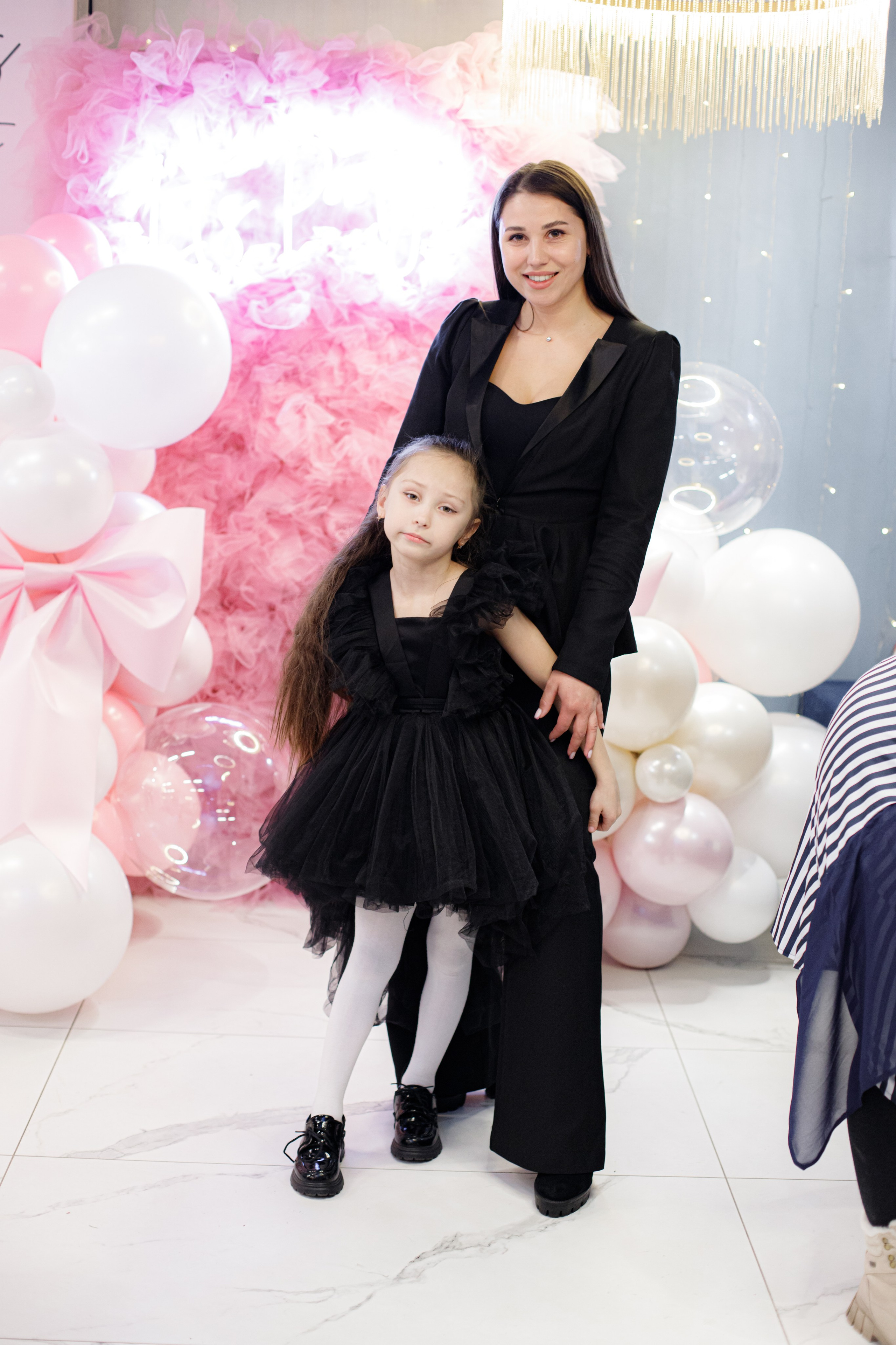 ASIA'S BIRTHDAY PARTY. Photokarish