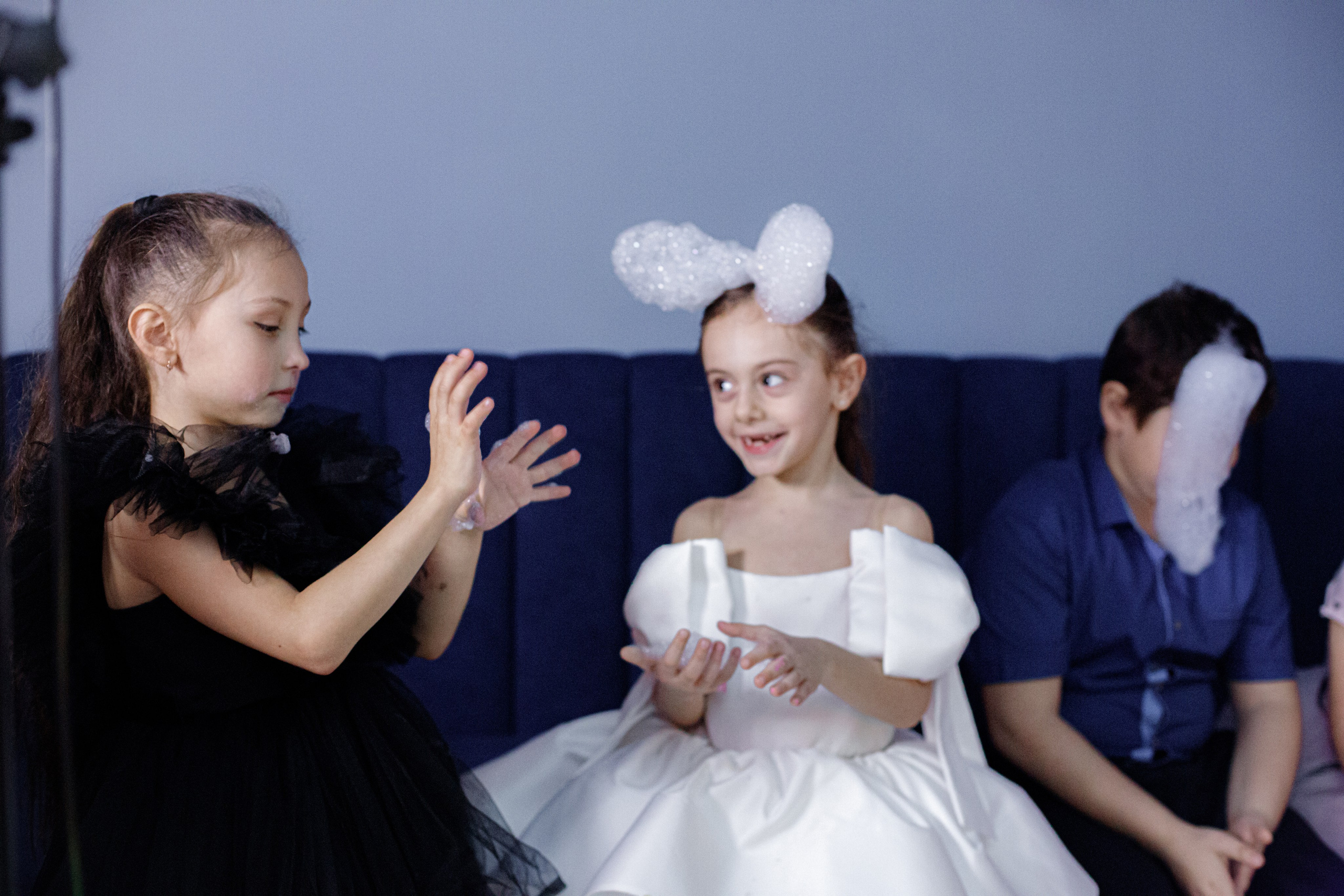 ASIA'S BIRTHDAY PARTY. Photokarish