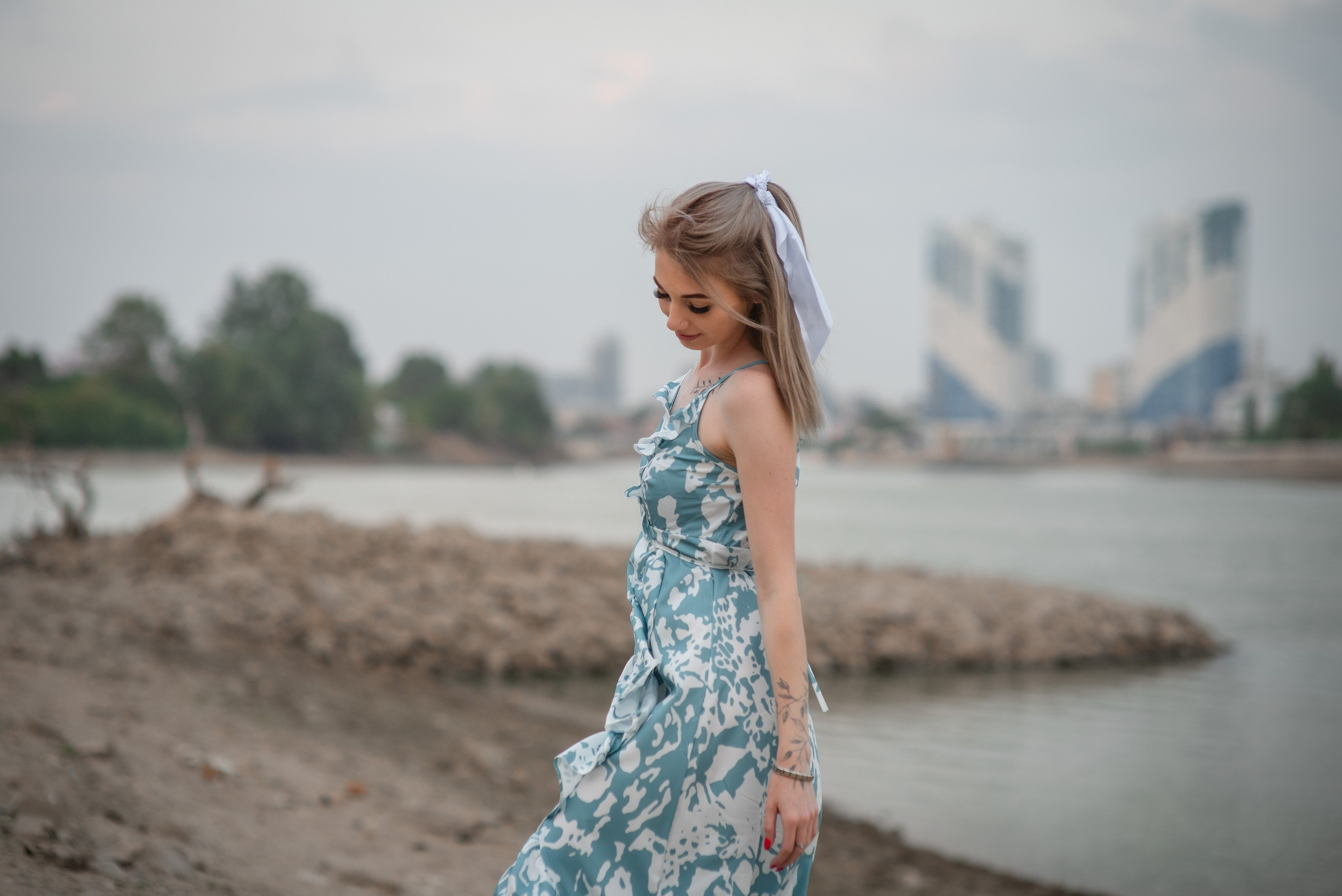 Фотосессия мама с дочкой_река Кубань (цветокор). Детский и семейный фотограф Краснодар / Сочи Сергеева Олеся