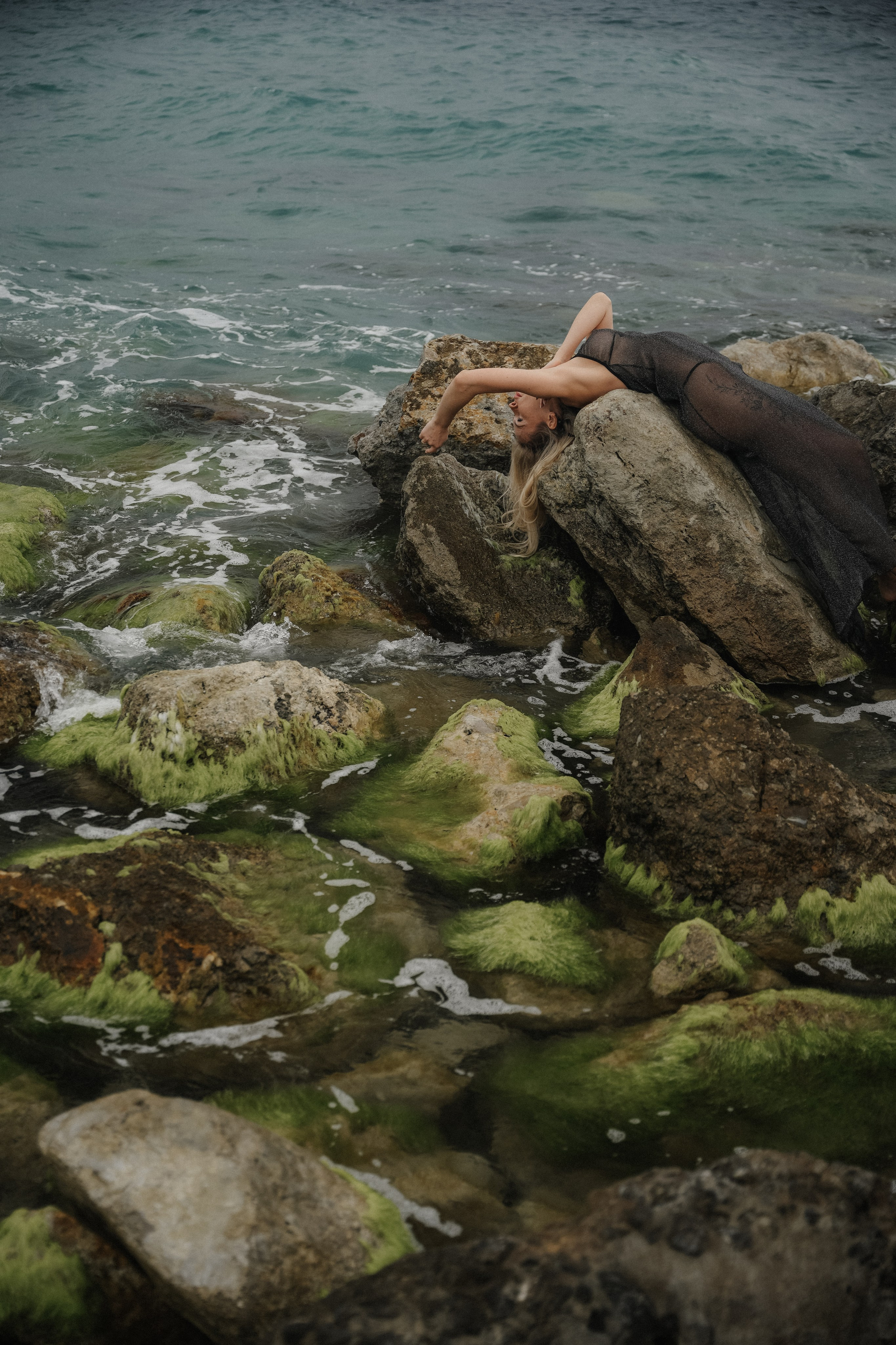 Красный-зеленый. VISUAL ARTIST · KRONGAUZ ANASTASIA