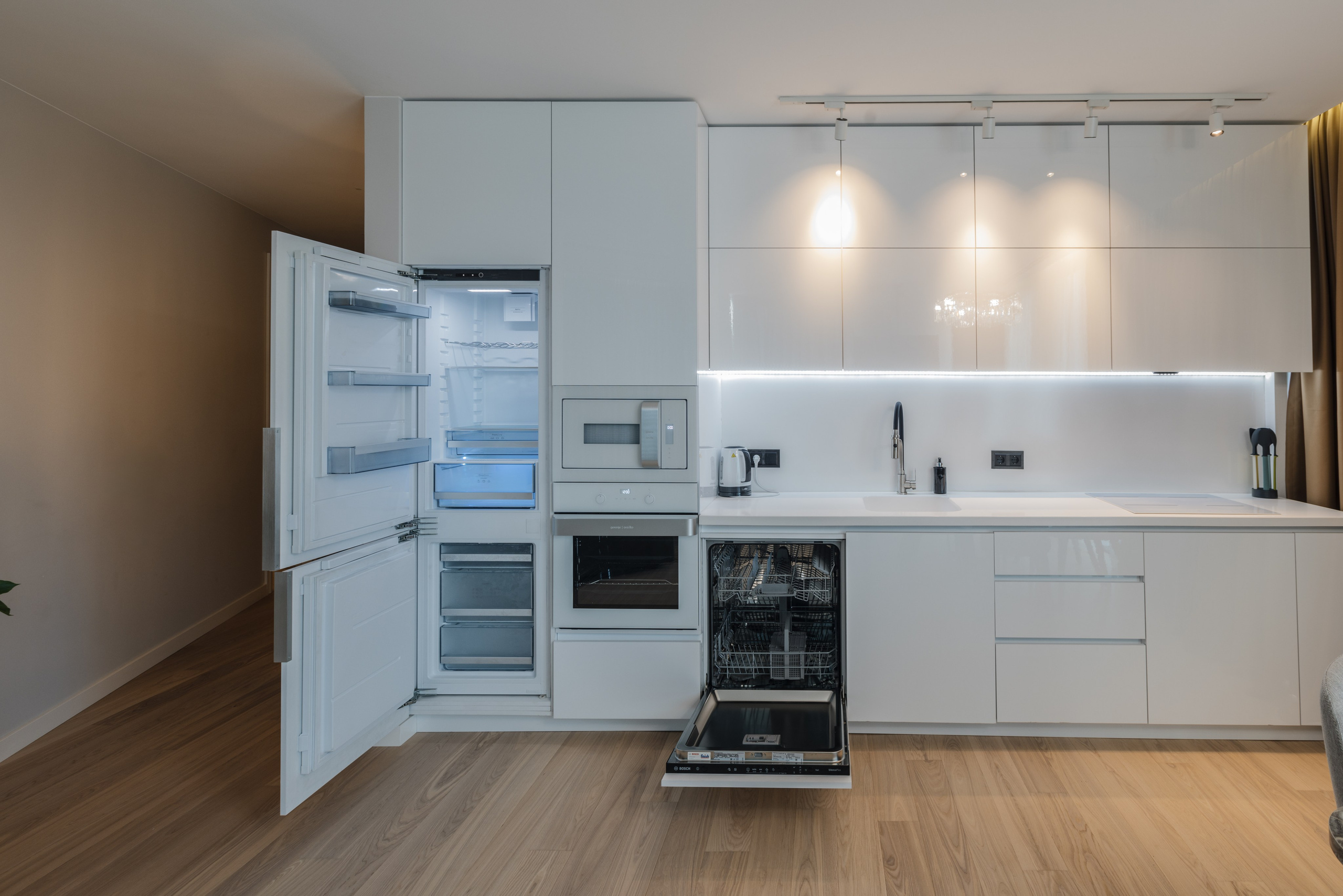 BELLEVUE RESIDENCE by HILTON. Режиссёр, клипмейкер, фотограф — Андрей Охота