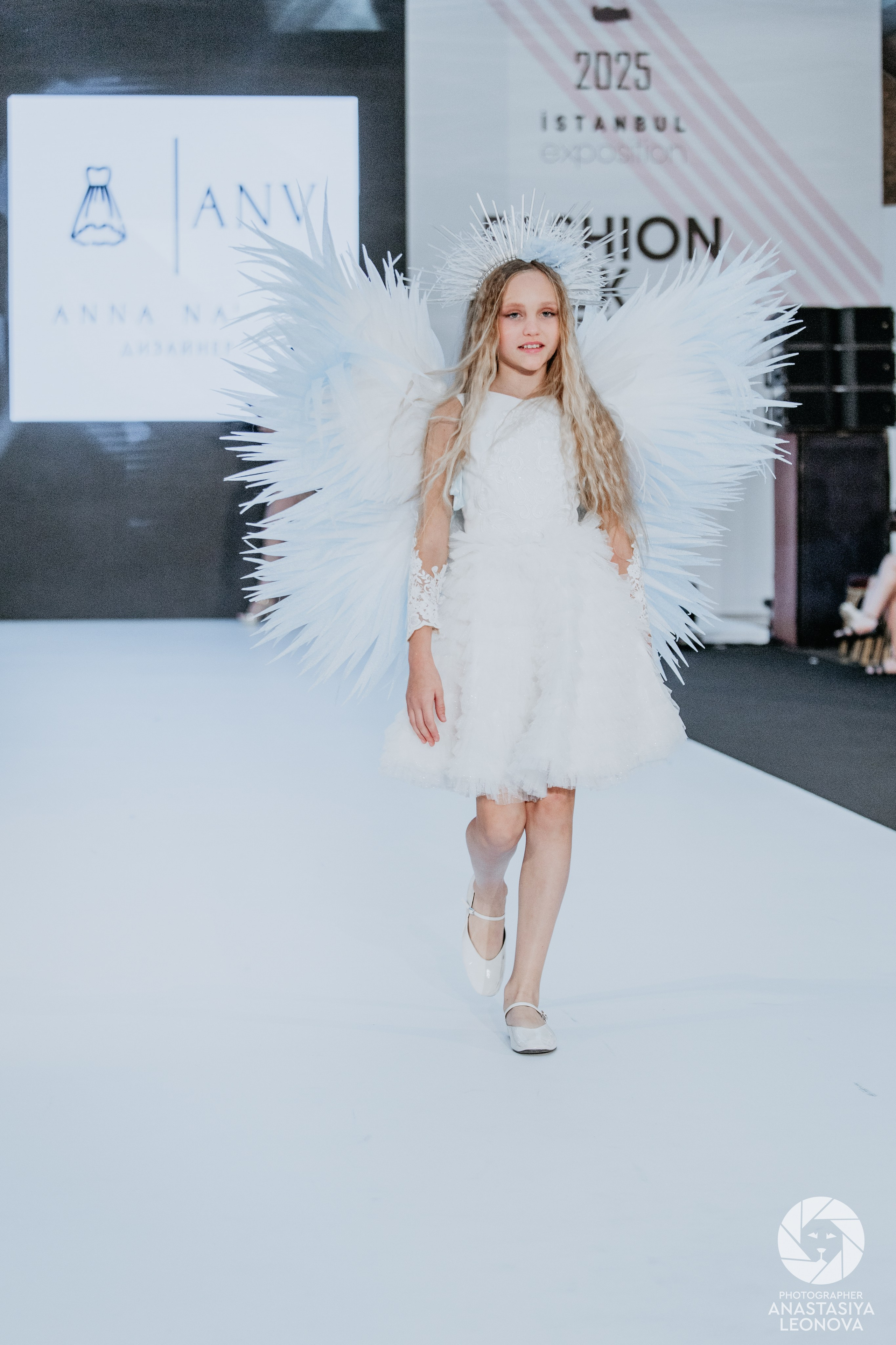 Fashion Week Türkiye [spring, 2025]. Anastasia Leonowa