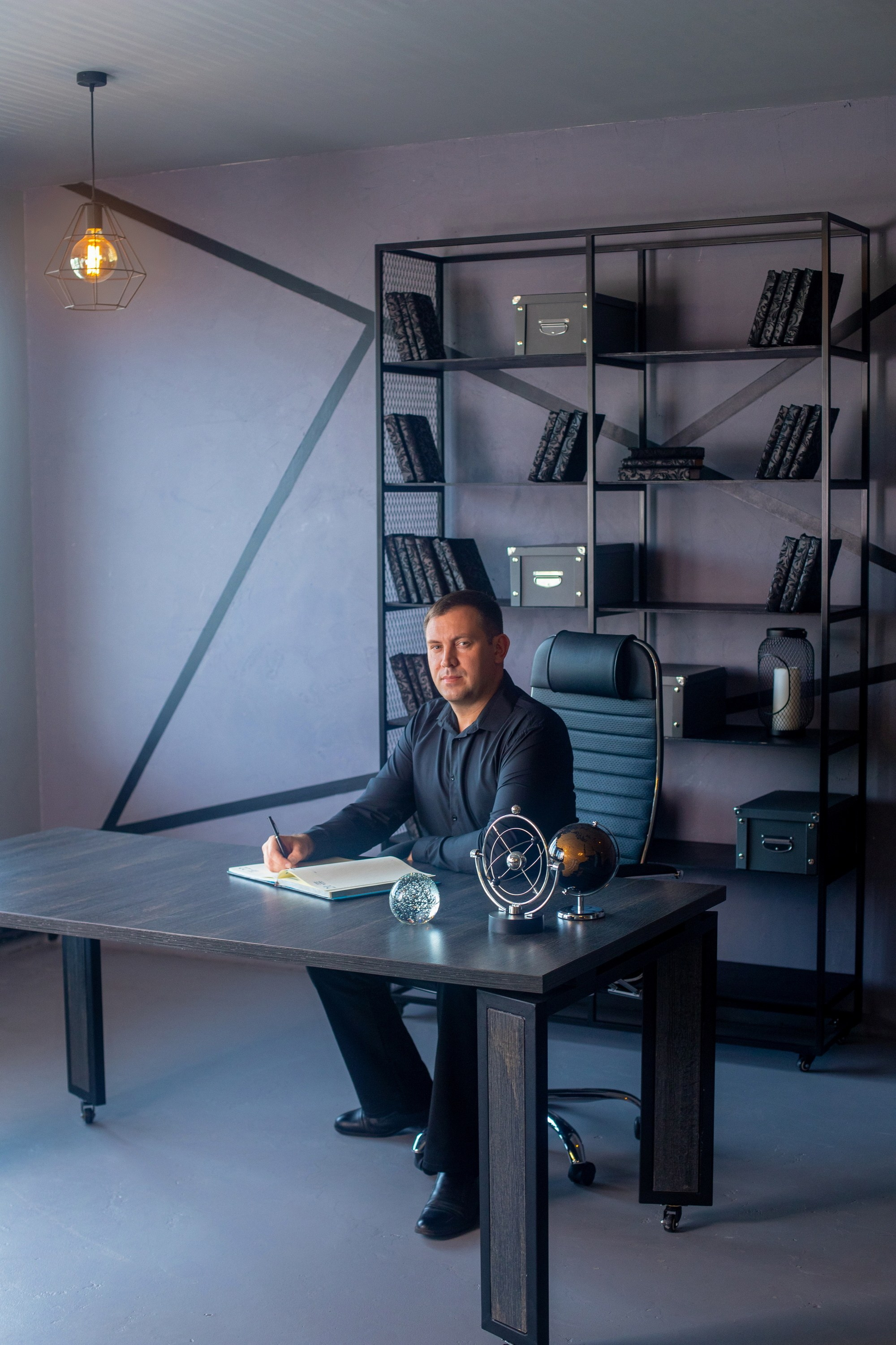 Бизнес портрет фотограф. Фотограф видеограф Иркутск фото видео студия Алексея Марамзина