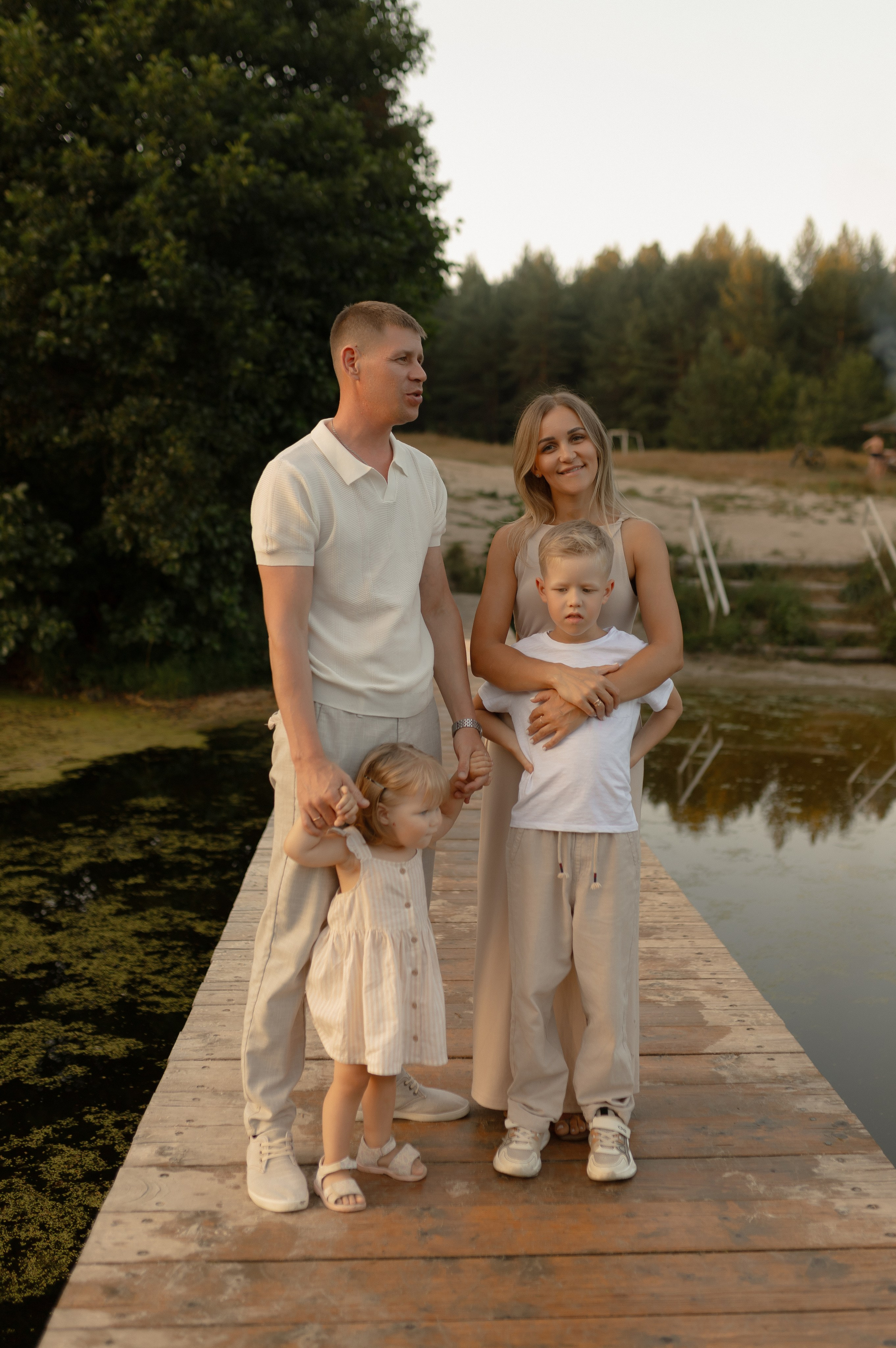 Алексей, Мария, Ваня и Варя. Фотограф Татьяна Семенова