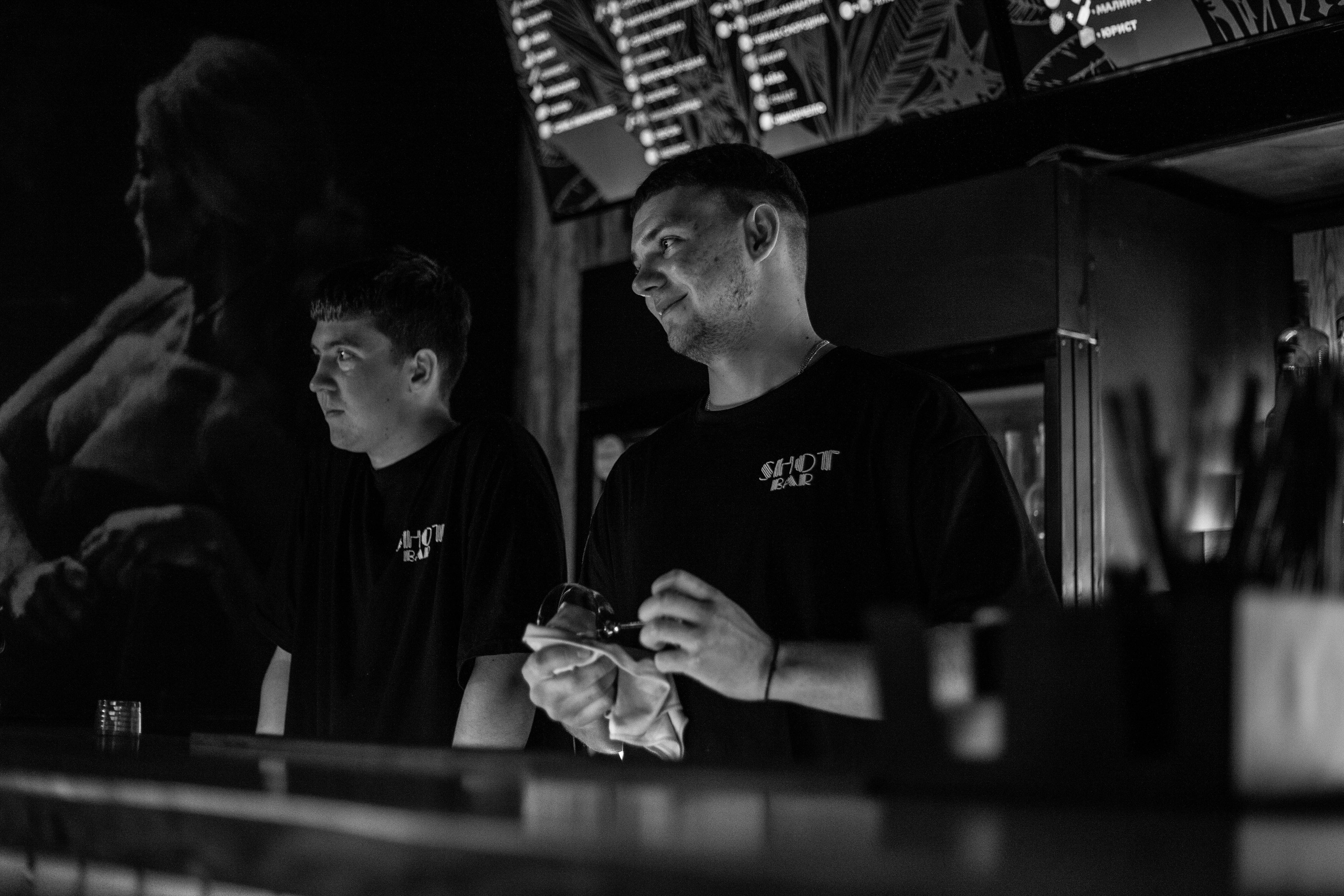 Шот Бар. Уличный фотограф Города N