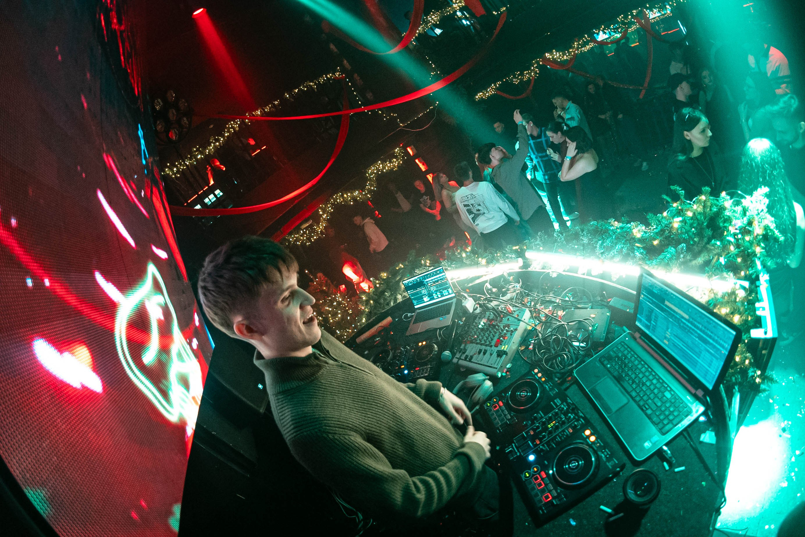 ZHARA | NEW YEAR 2025. ZHARA CREW