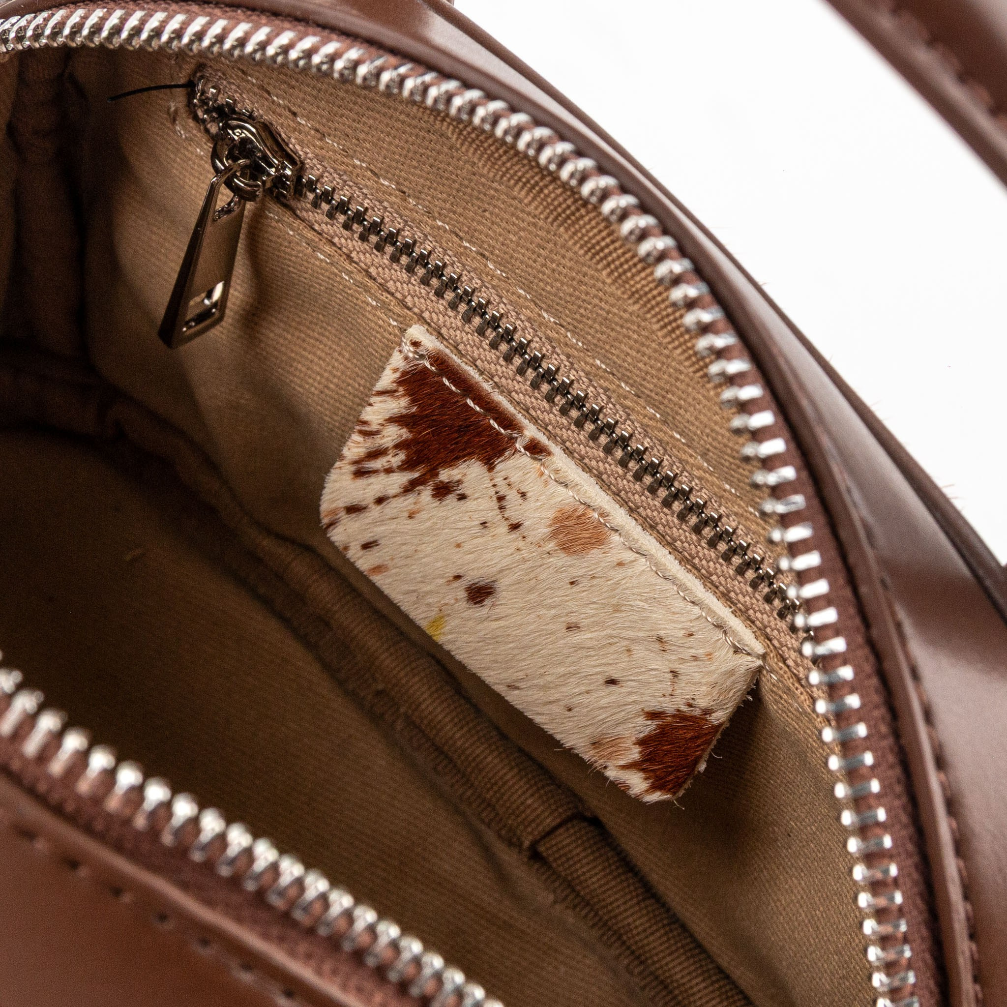 Сумки. Александр Стряпунин — предметный фотограф в Улан-Удэ