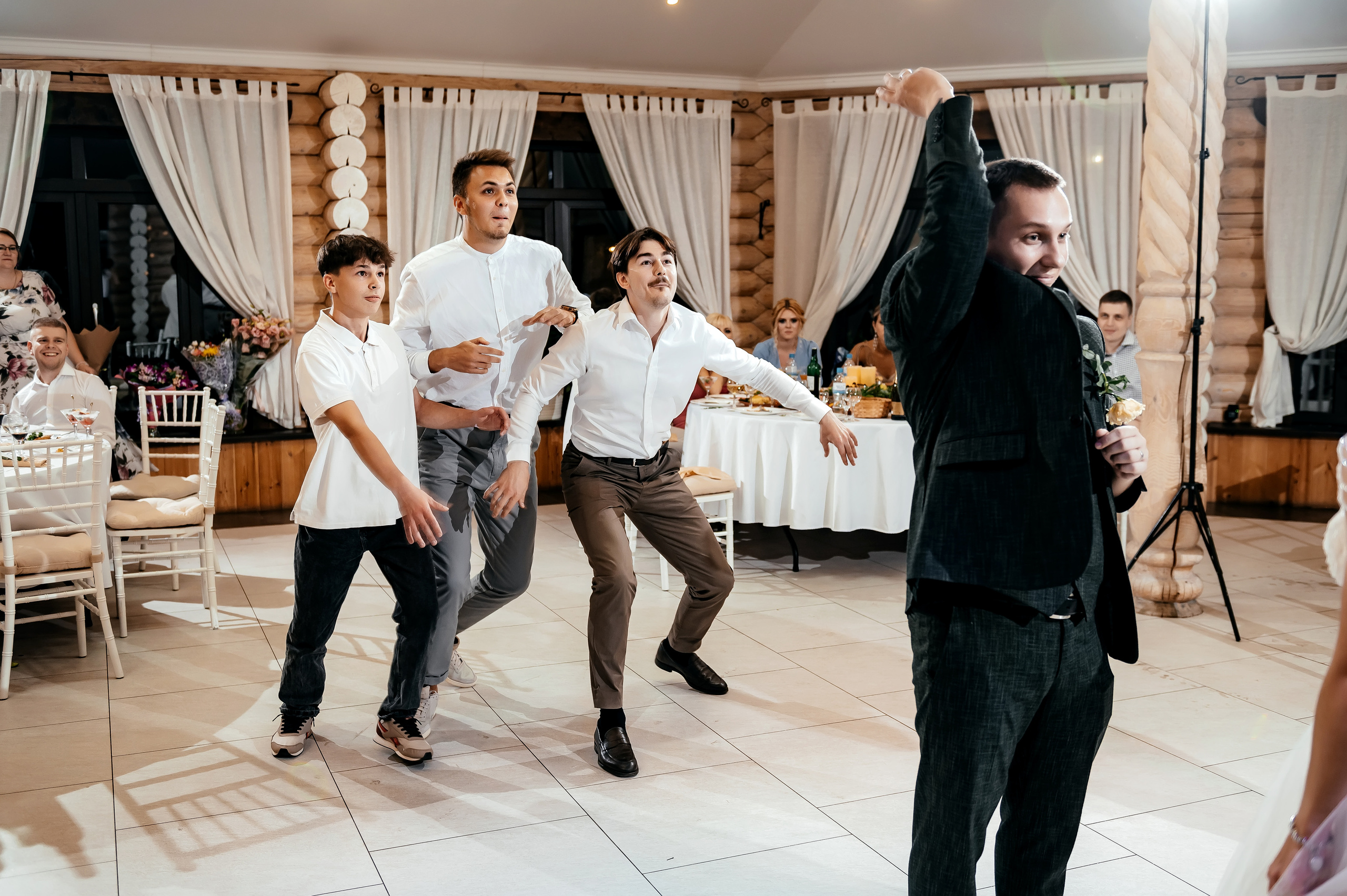 Евгений + Ольга, Щёлково, Загородный клуб «Барин». Свадебный и семейный фотограф Виктория Носачёва. Щелково, Москва и МО