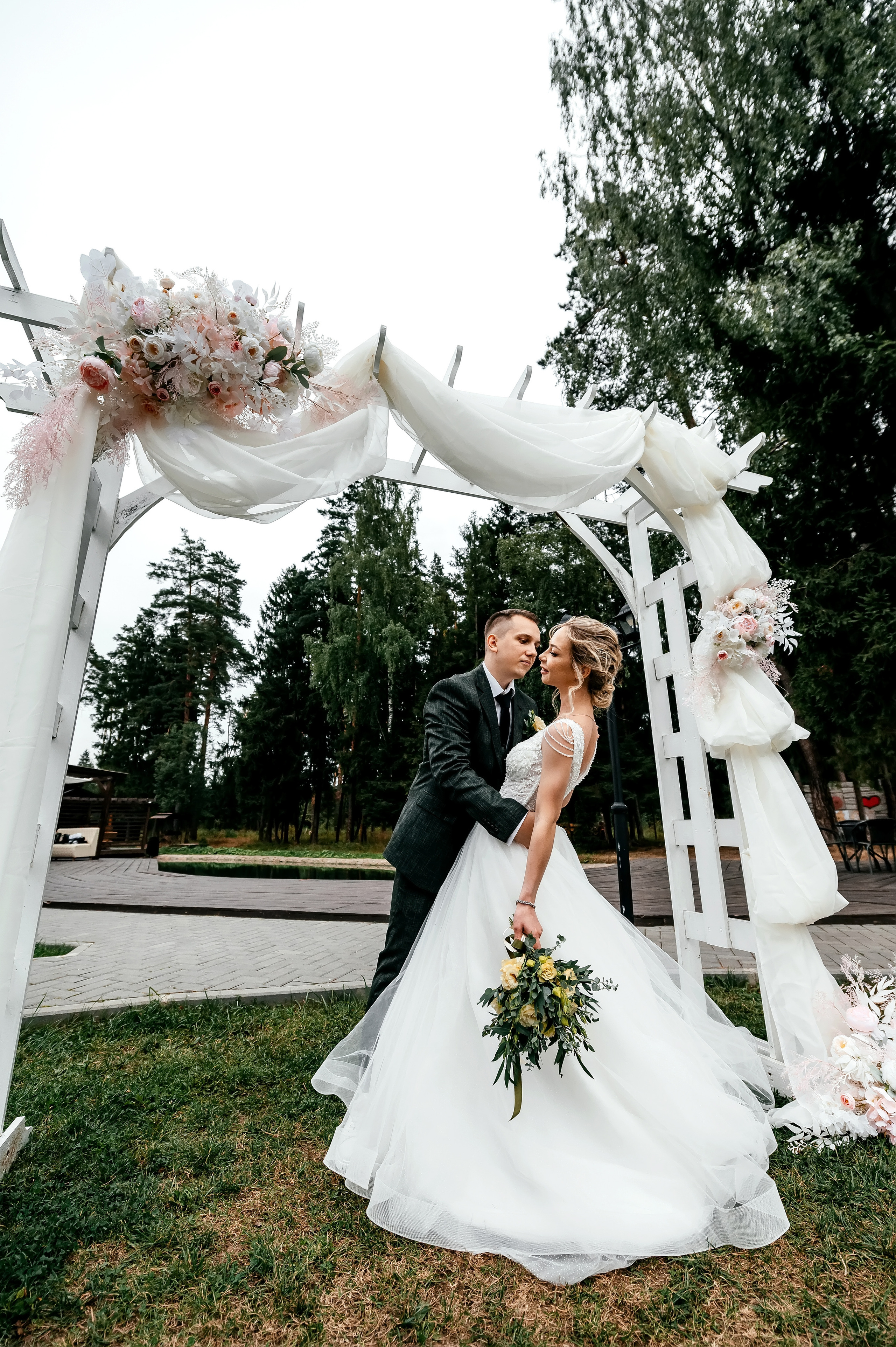 Евгений + Ольга, Щёлково, Загородный клуб «Барин». Свадебный и семейный фотограф Виктория Носачёва. Щелково, Москва и МО