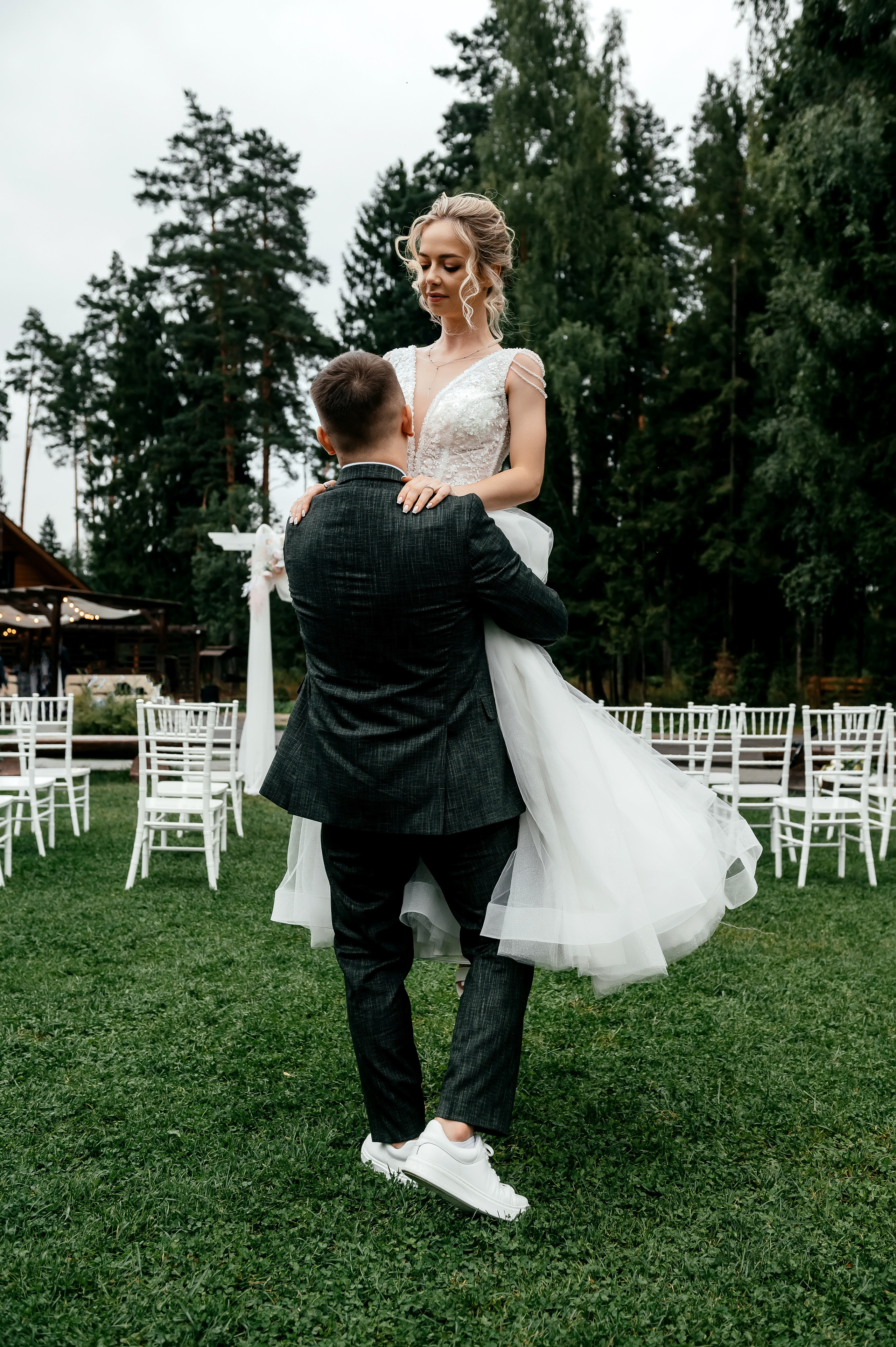 Евгений + Ольга, Щёлково, Загородный клуб «Барин». Свадебный и семейный фотограф Виктория Носачёва. Щелково, Москва и МО
