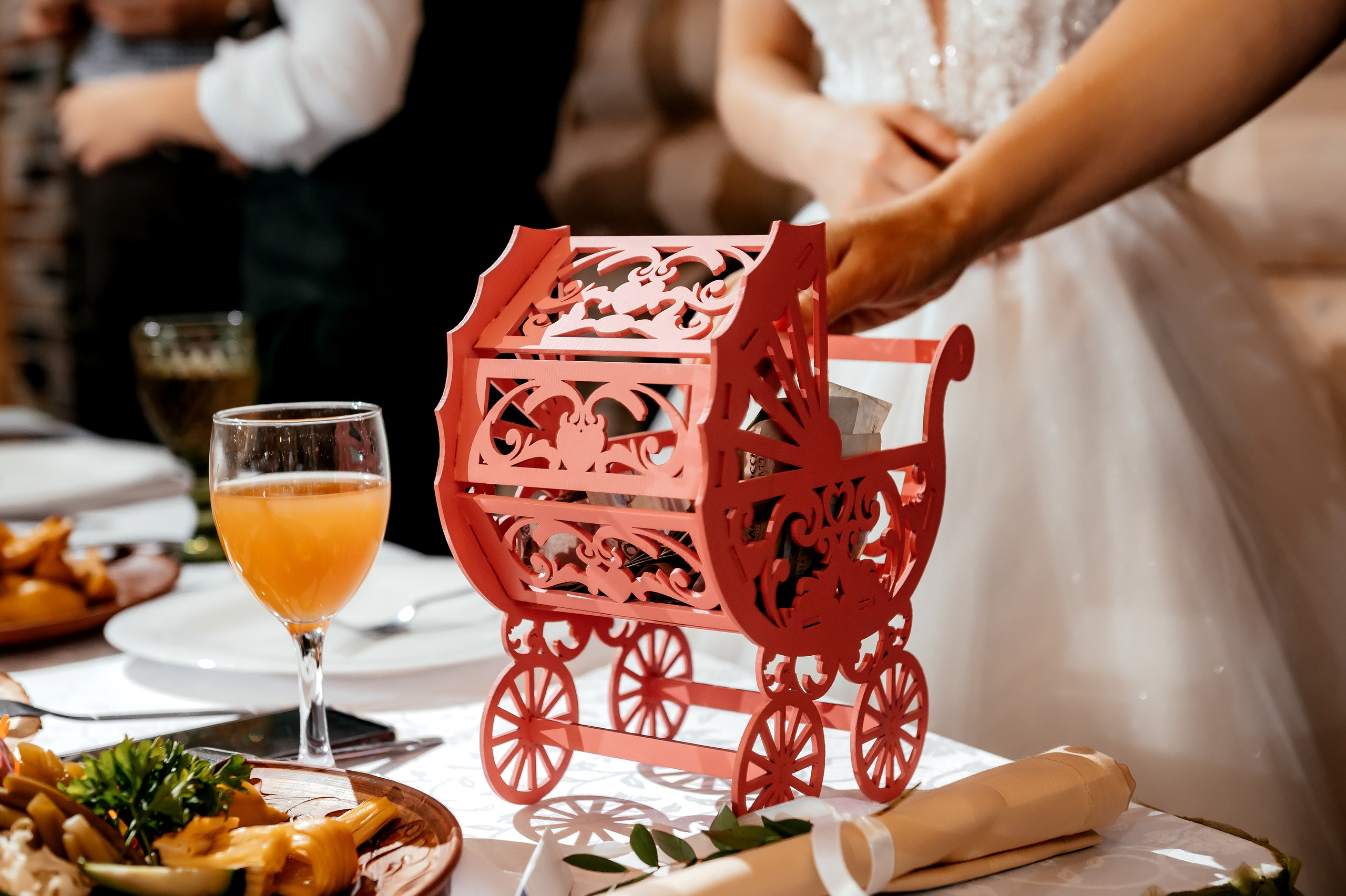 Евгений + Ольга, Щёлково, Загородный клуб «Барин». Свадебный и семейный фотограф Виктория Носачёва. Щелково, Москва и МО