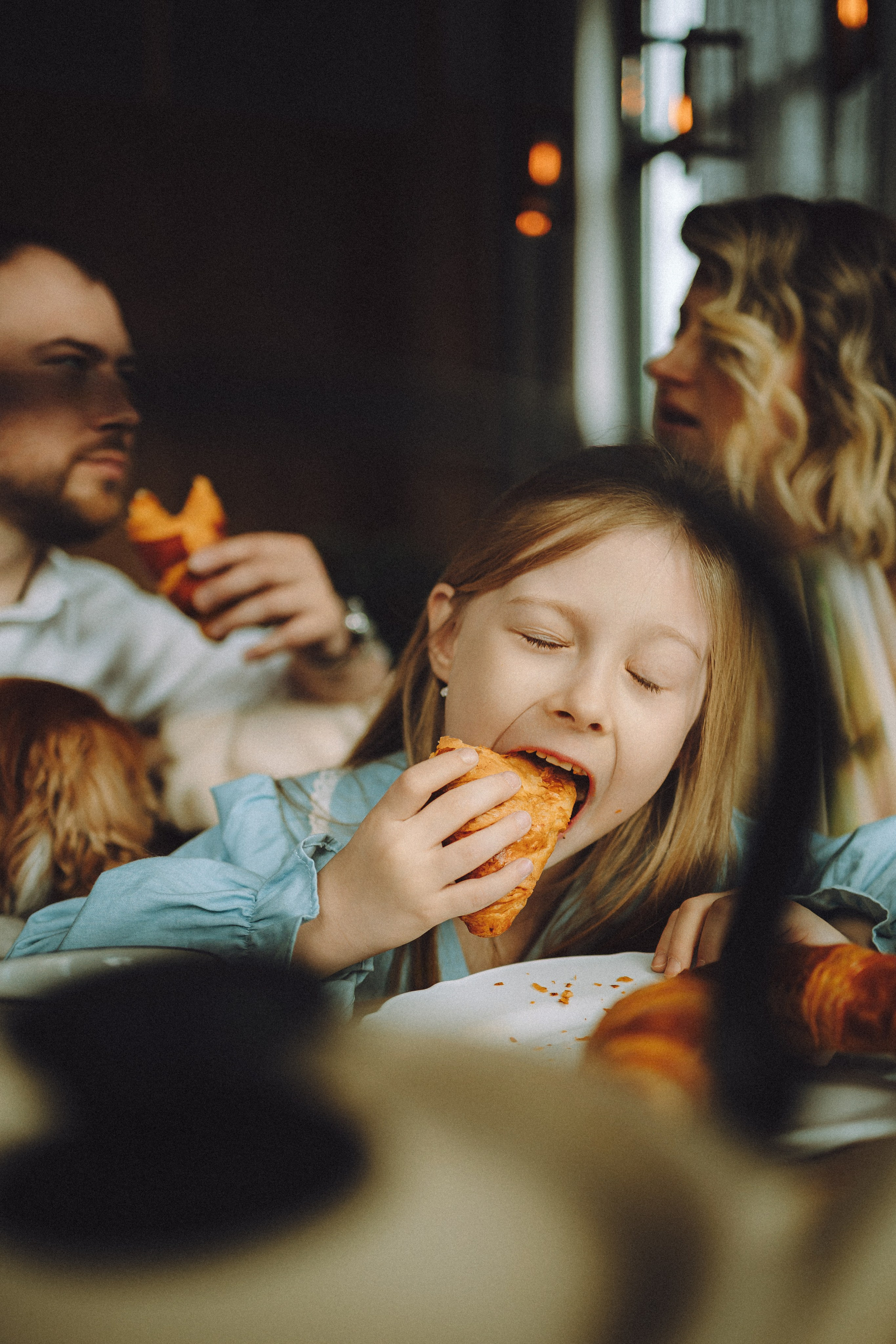 Валя, Вася, Аня и Ириска