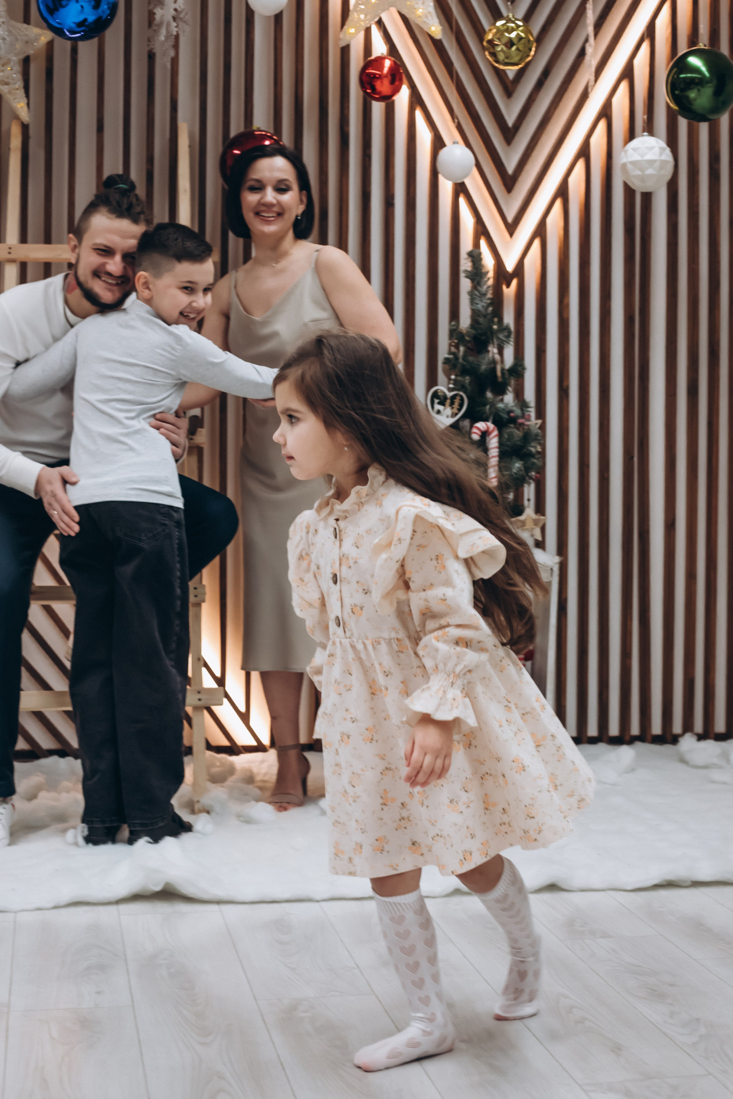 Семья Калининых. Семейный фотограф Нижневартовск Тюмень Ефимова Ирина