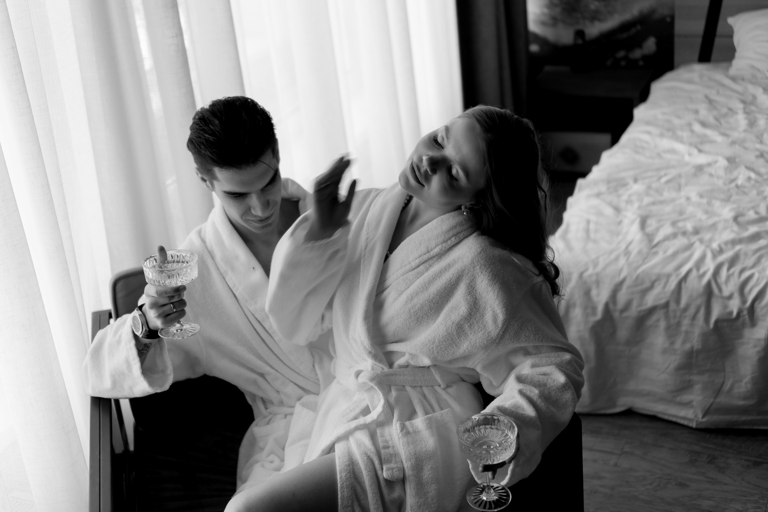 СВАДЕБНАЯ СЬЕМКА СБОРОВ В ОТЕЛЕ И ВЫЕЗД НА ЦЕРЕМОНИЮ (СНЯТО В СИБИРЕ В НИЖНЕВАРТОВСКЕ). Профессиональный фотограф, Санкт-Петербург — Виктория Богомолова