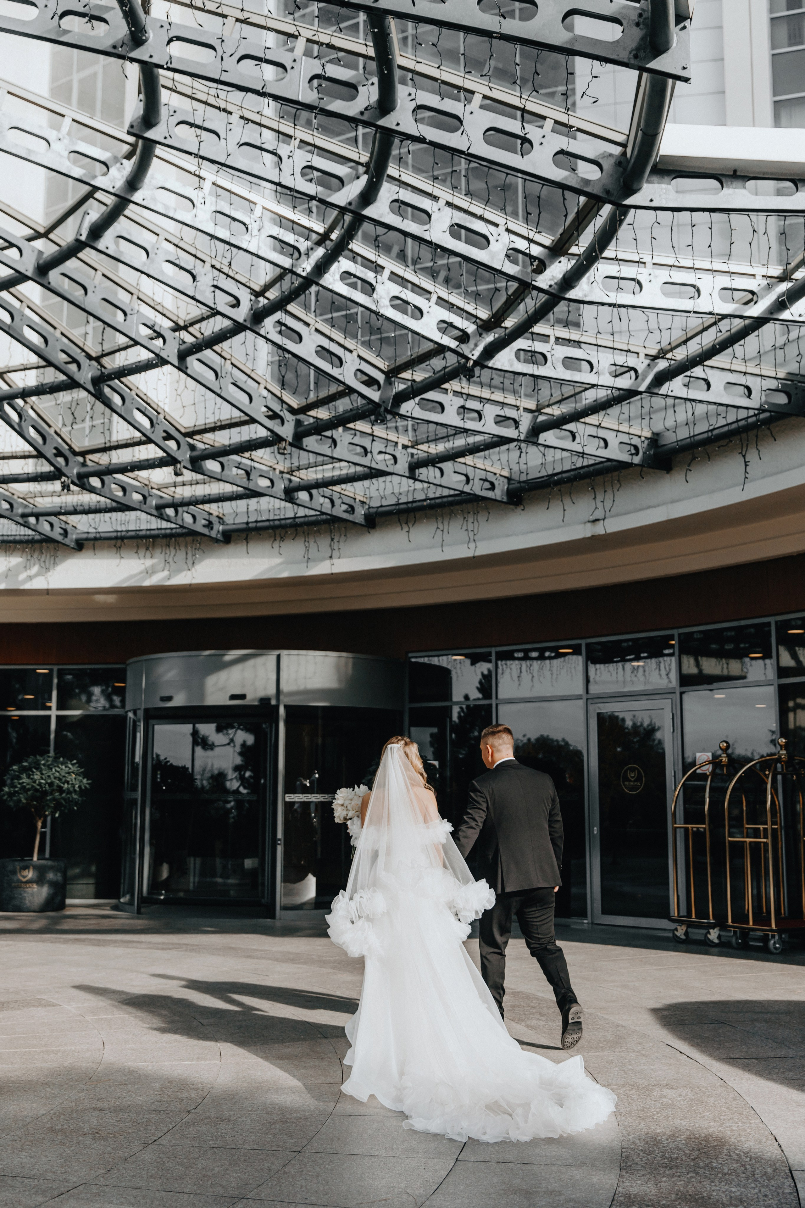 Саша и Миша. Свадебный фотограф и видеограф Когай Дмитрий и Юлия