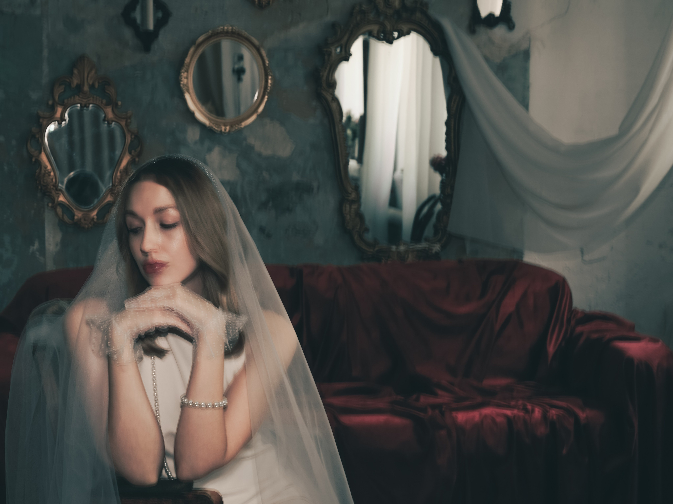 Фотосессия девушки с длинной выдержкой