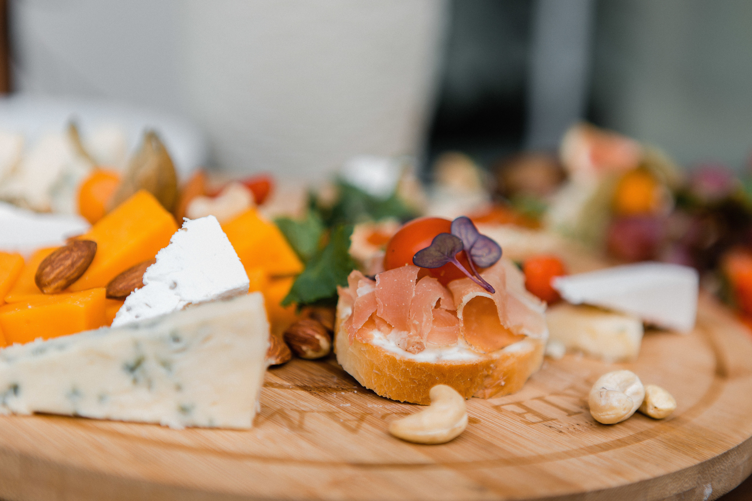 Анастасия и Федор. Усадьба «Домик у озера». Видеосъемка свадеб. Видеооператор на свадьбу в Москве