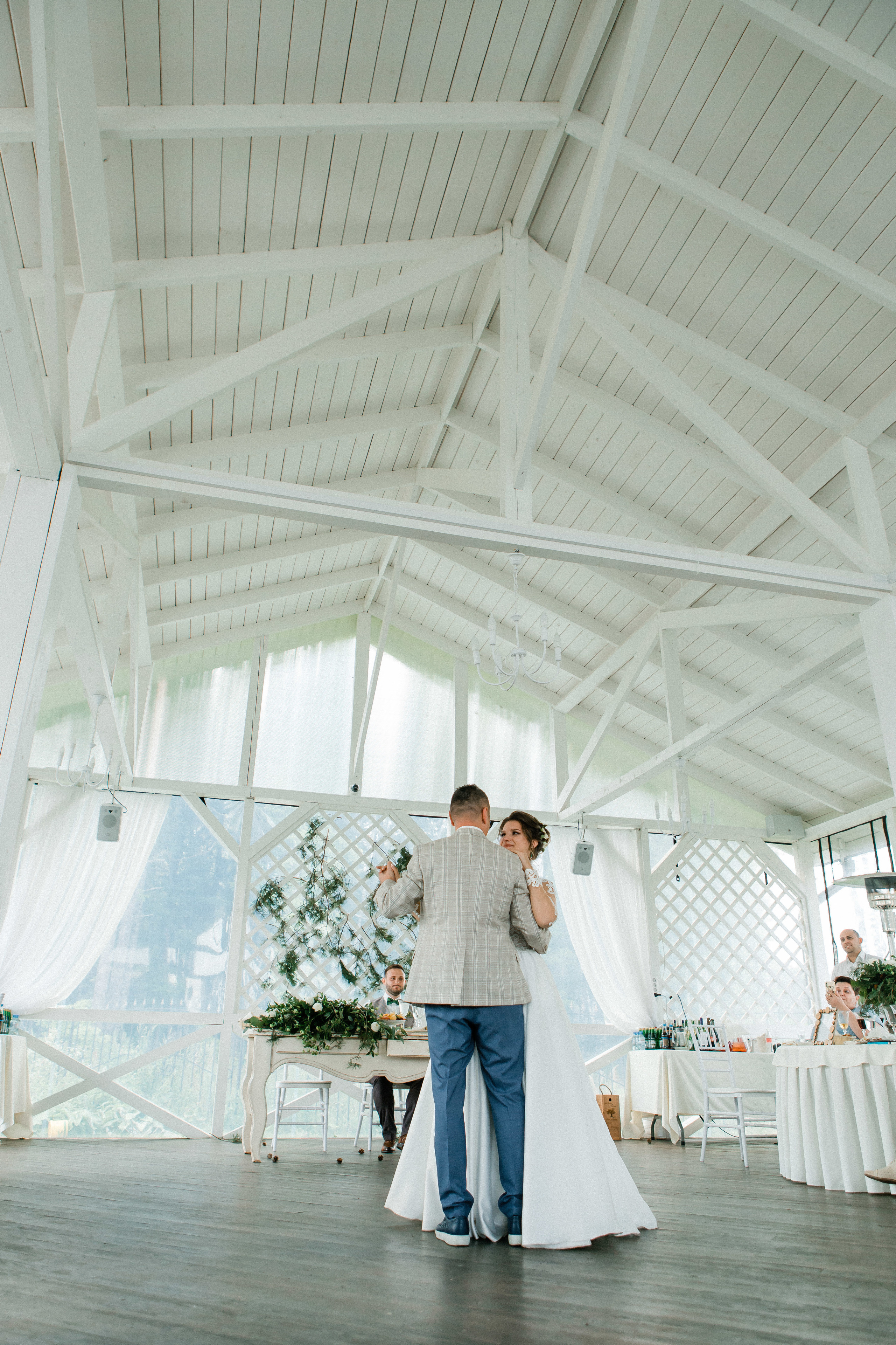 Анастасия и Федор. Усадьба «Домик у озера». Видеосъемка свадеб. Видеооператор на свадьбу в Москве