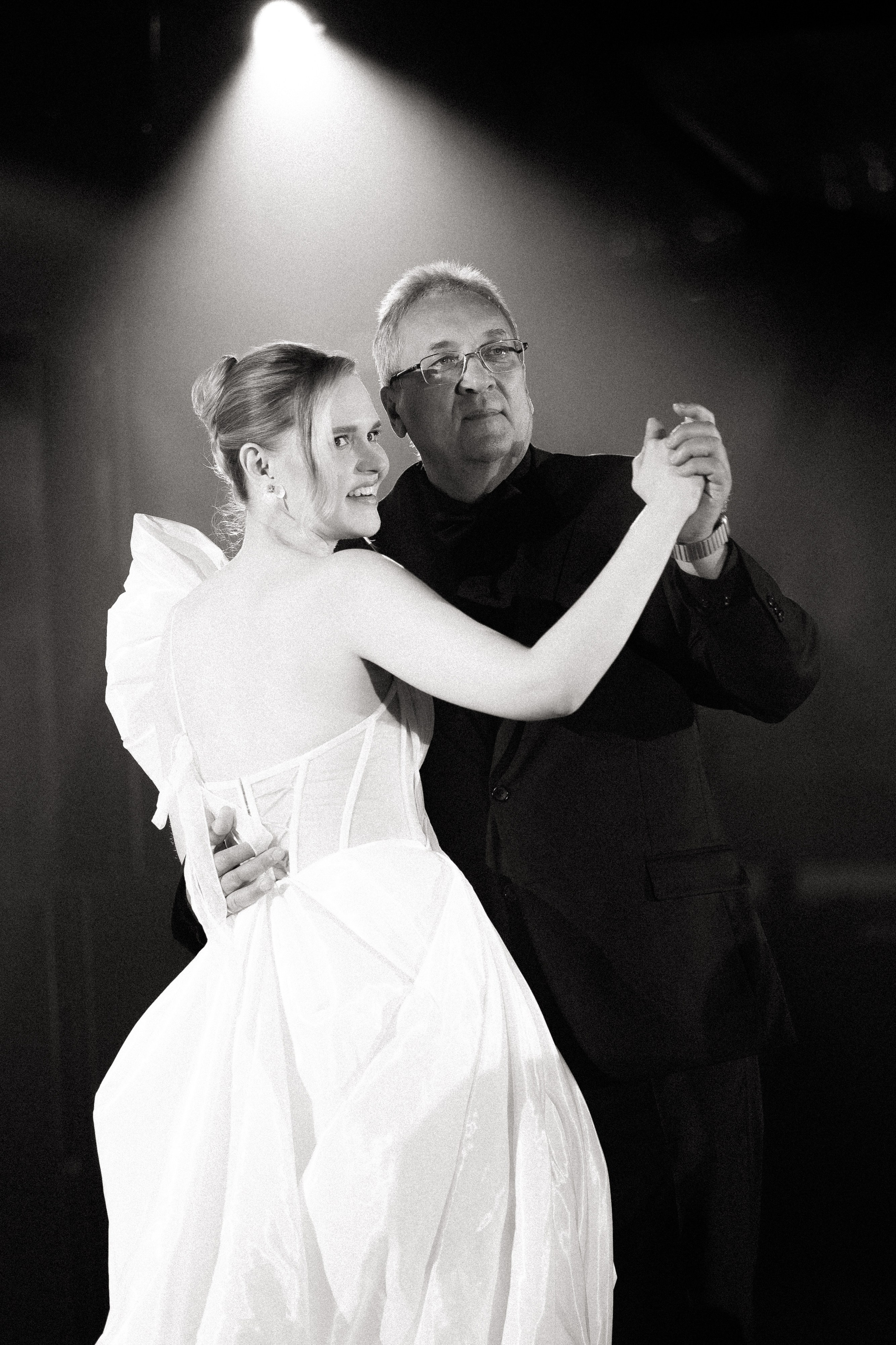 LOVE & HATE | R & N. Свадебный и event-фотограф Иван Волнухин