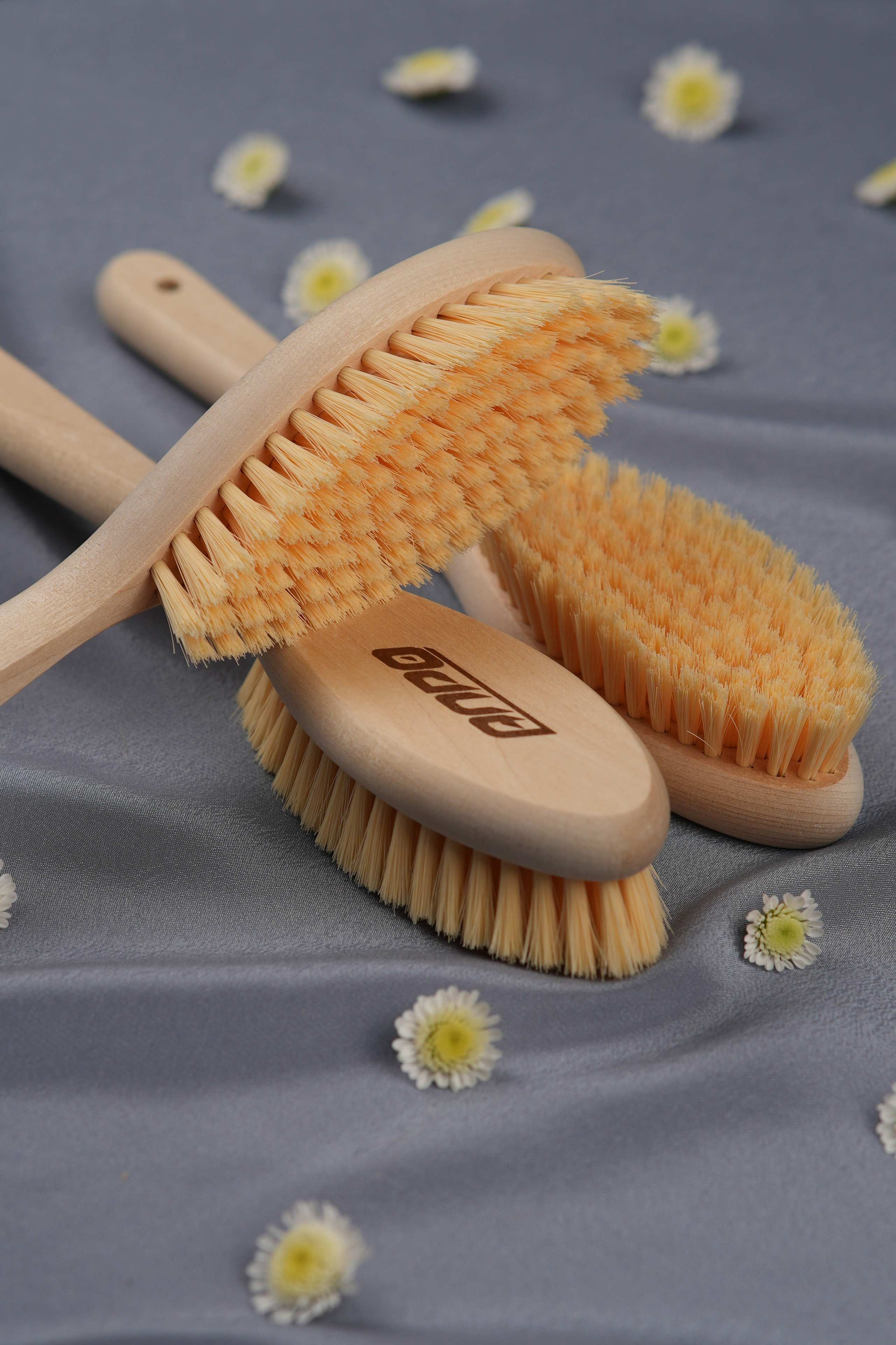 Массажные щетки. Фотограф в Воронеже Ольга Космодемьянская